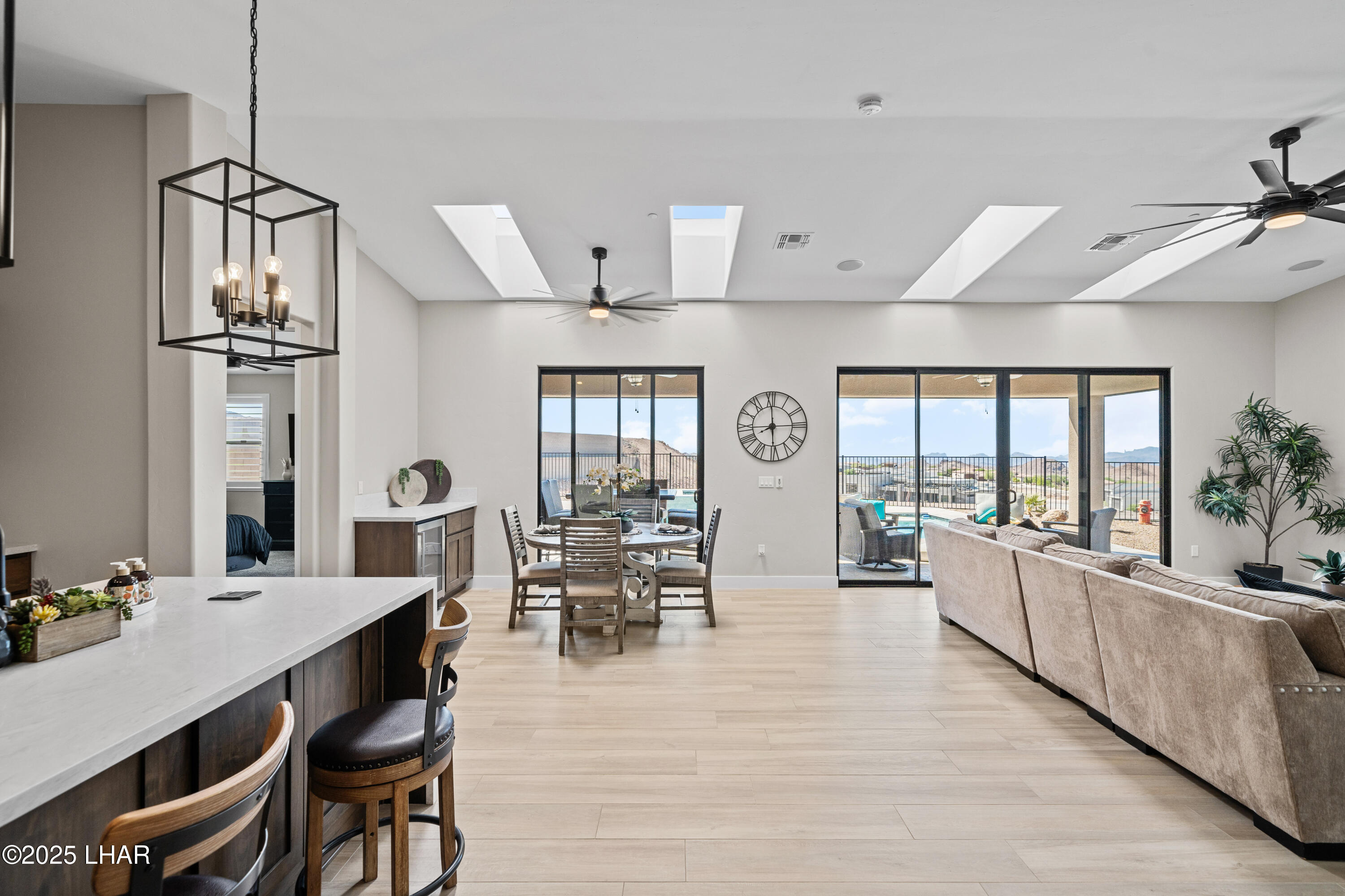 6772 Avienda De Los Foothills