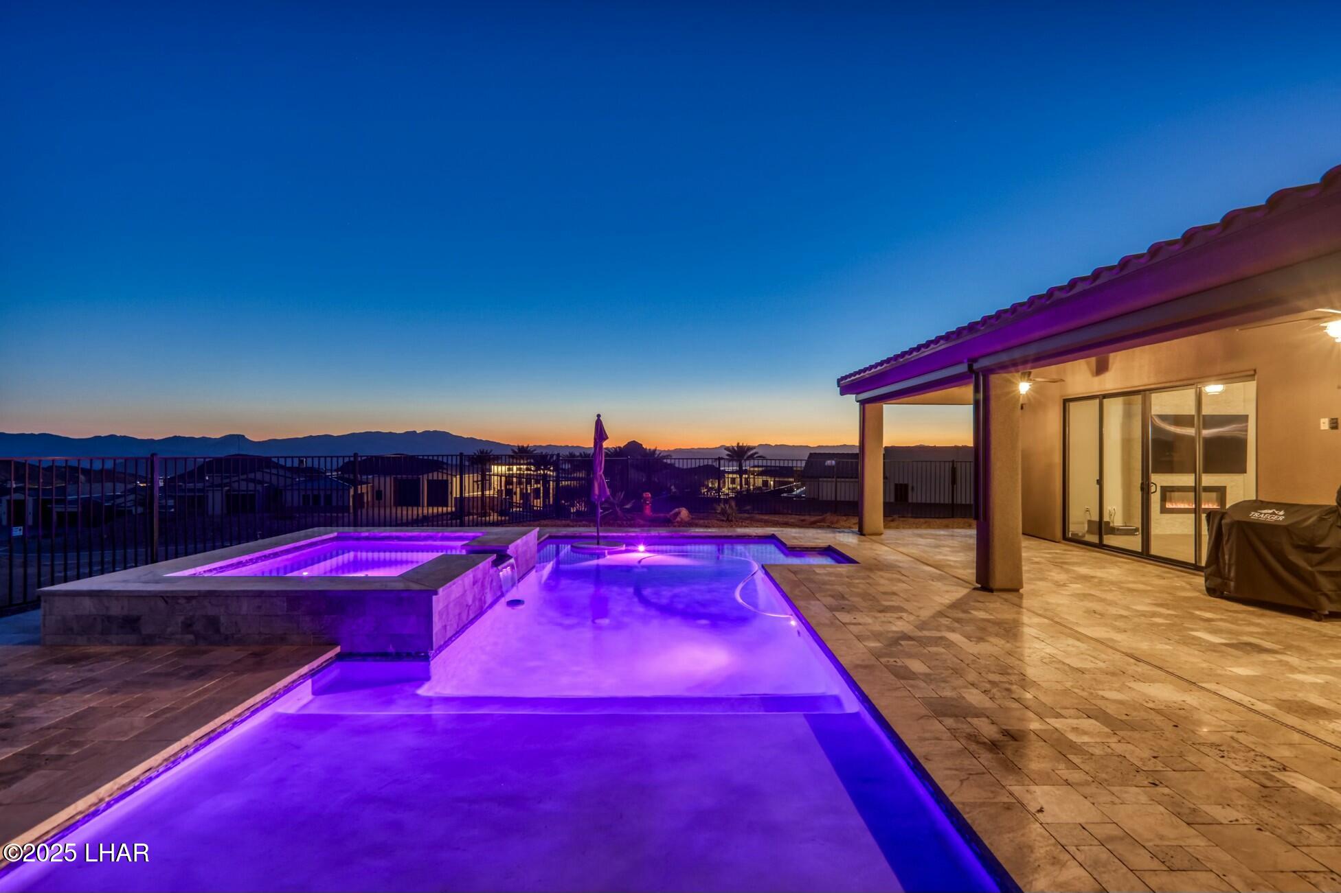6772 Avienda De Los Foothills
