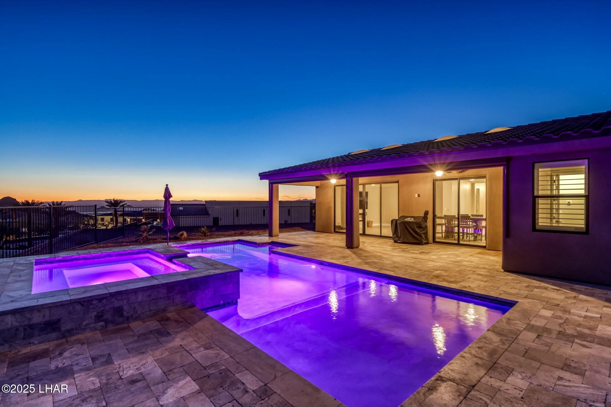 6772 Avienda De Los Foothills