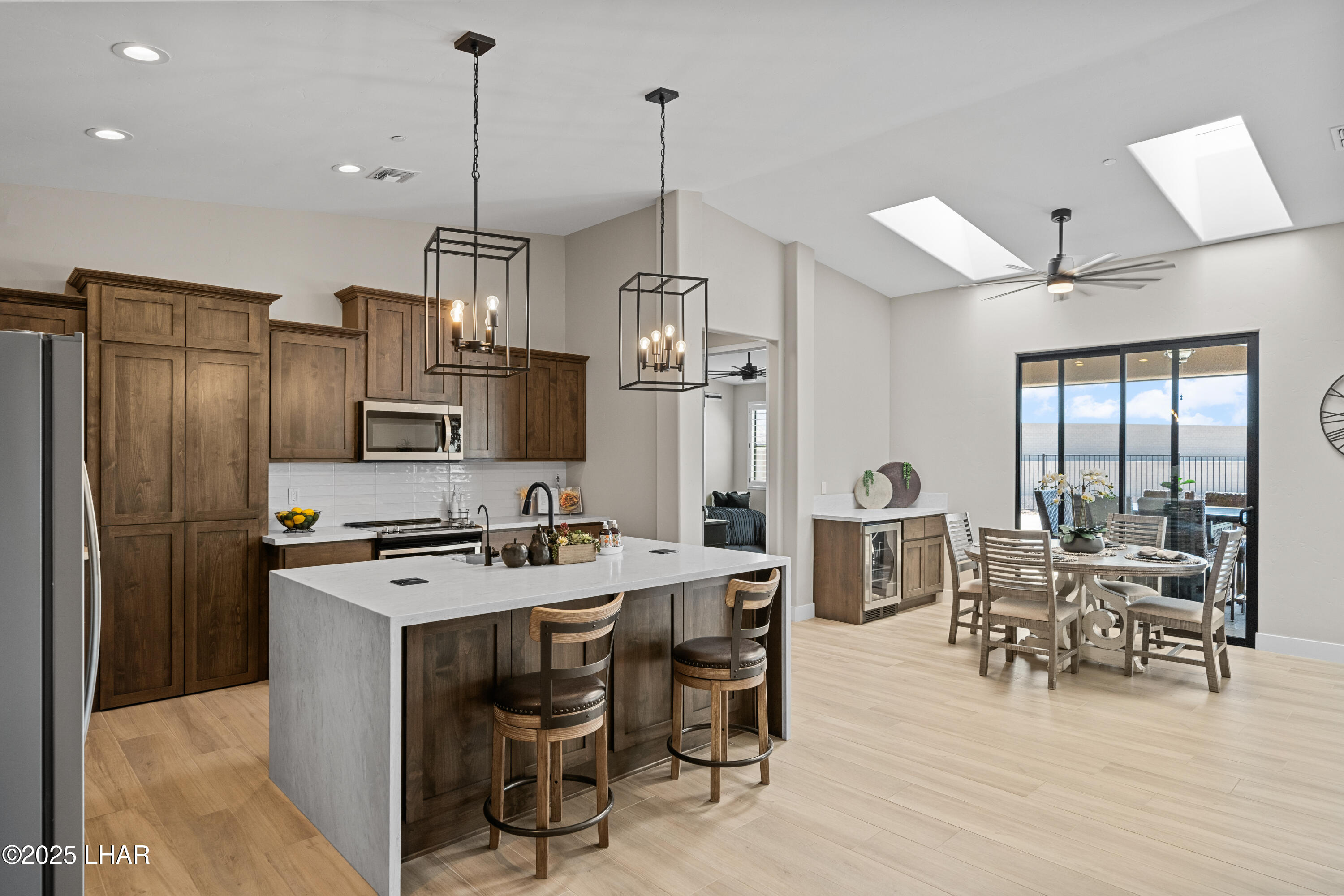 6772 Avienda De Los Foothills