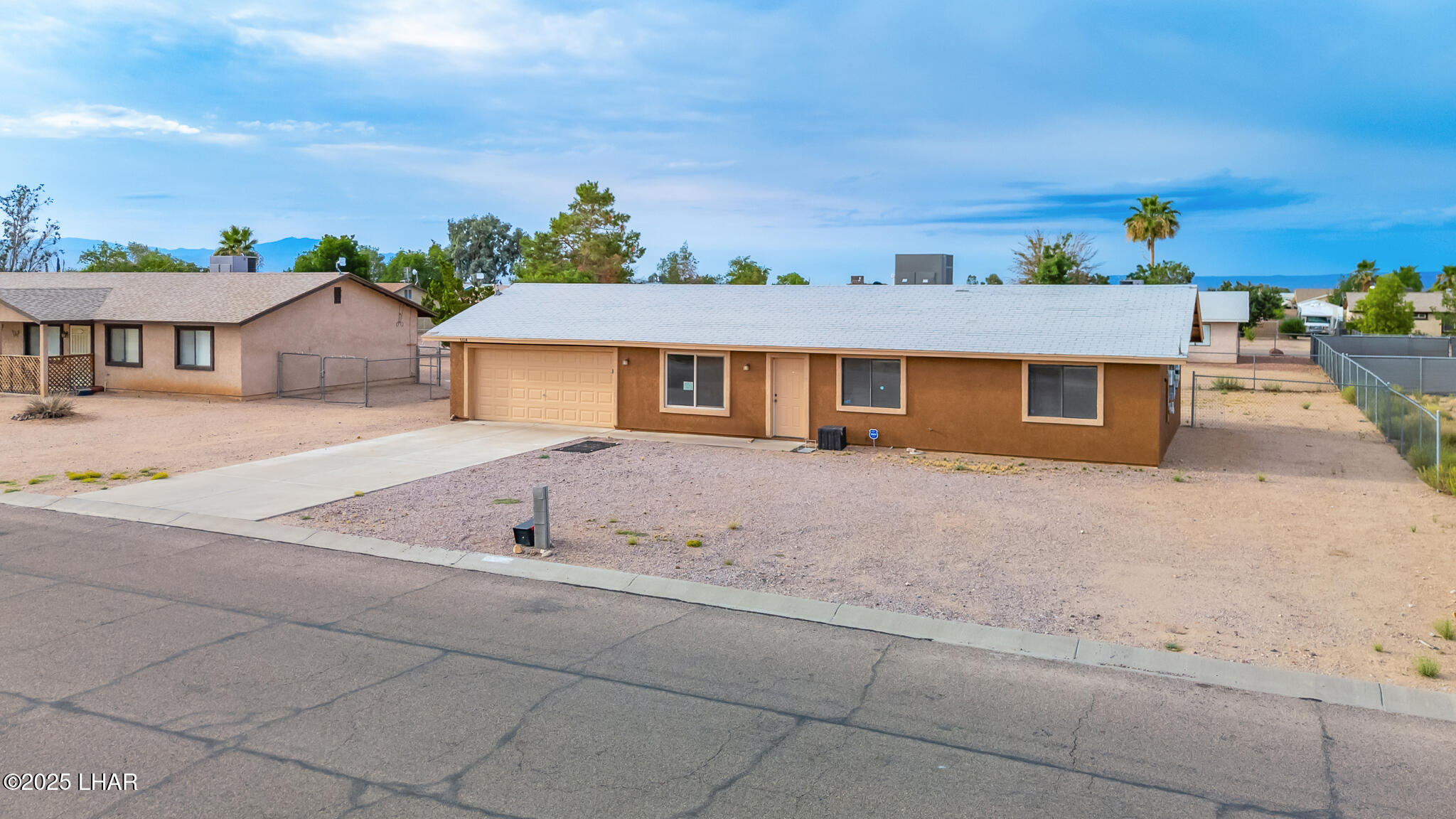 6614 Brook Dr