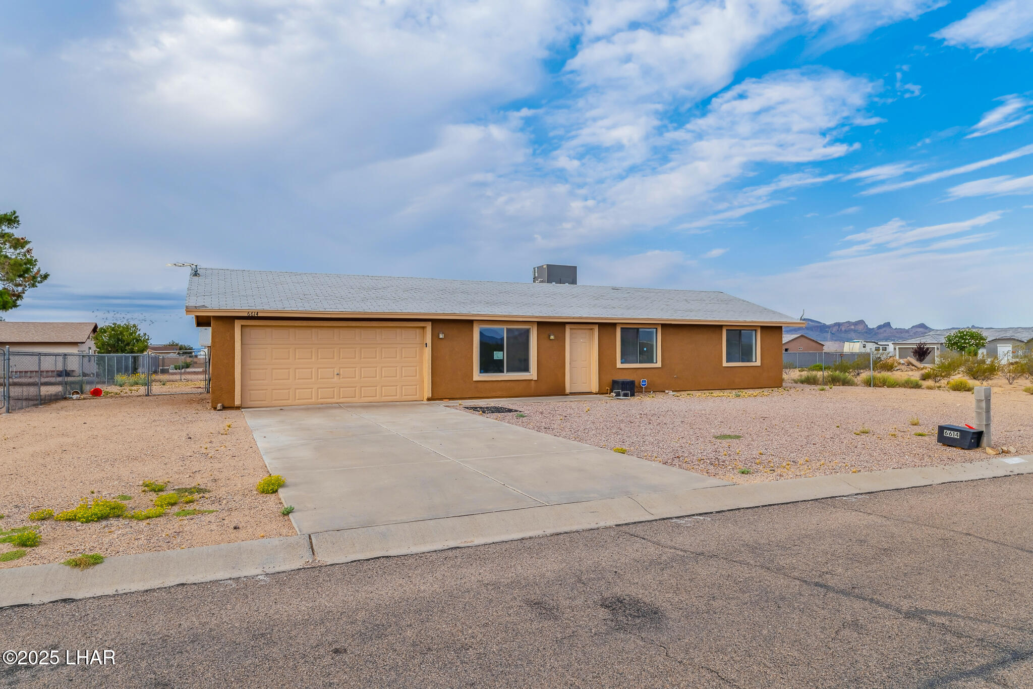 6614 Brook Dr