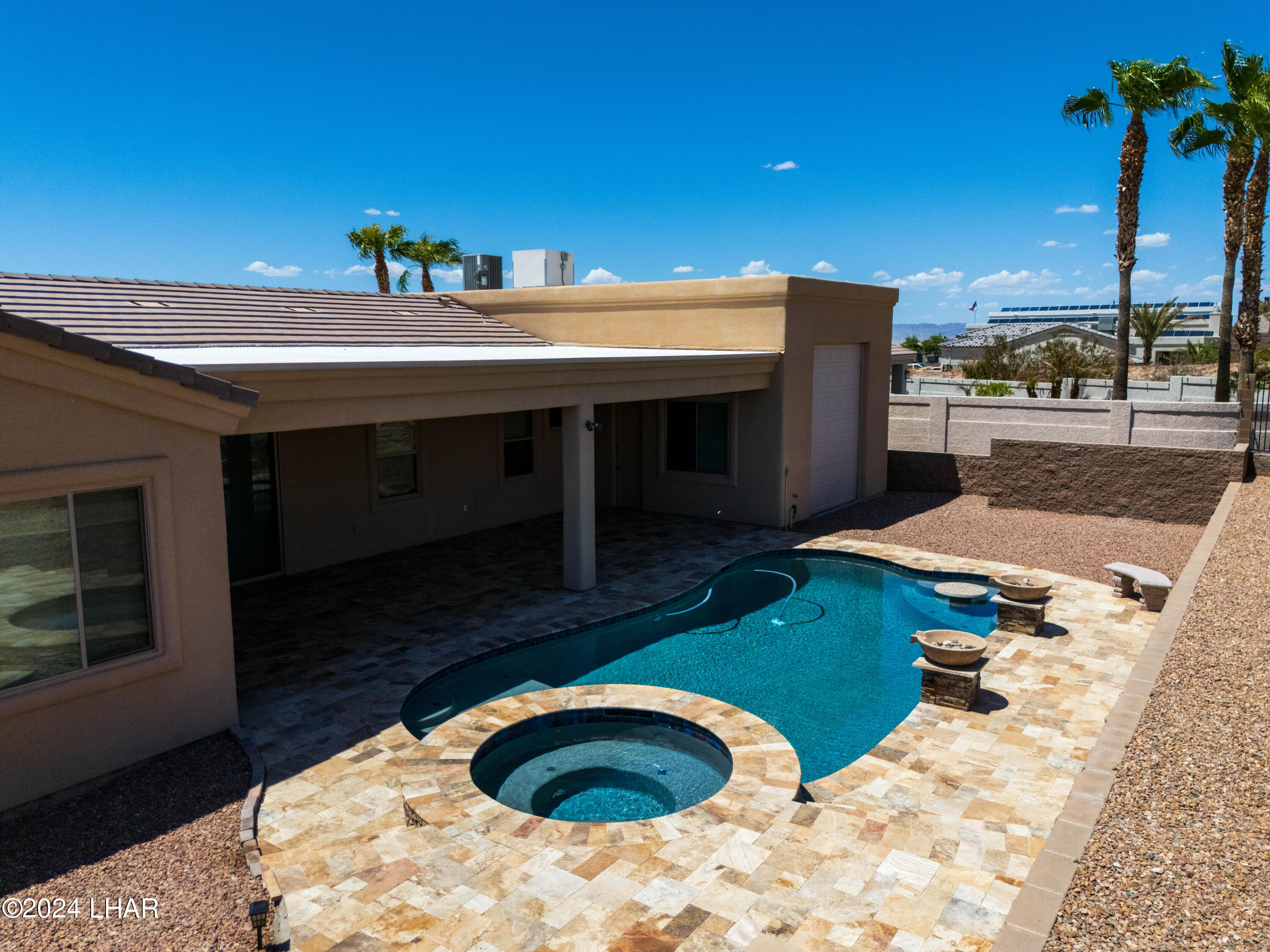 1360 Milan Dr