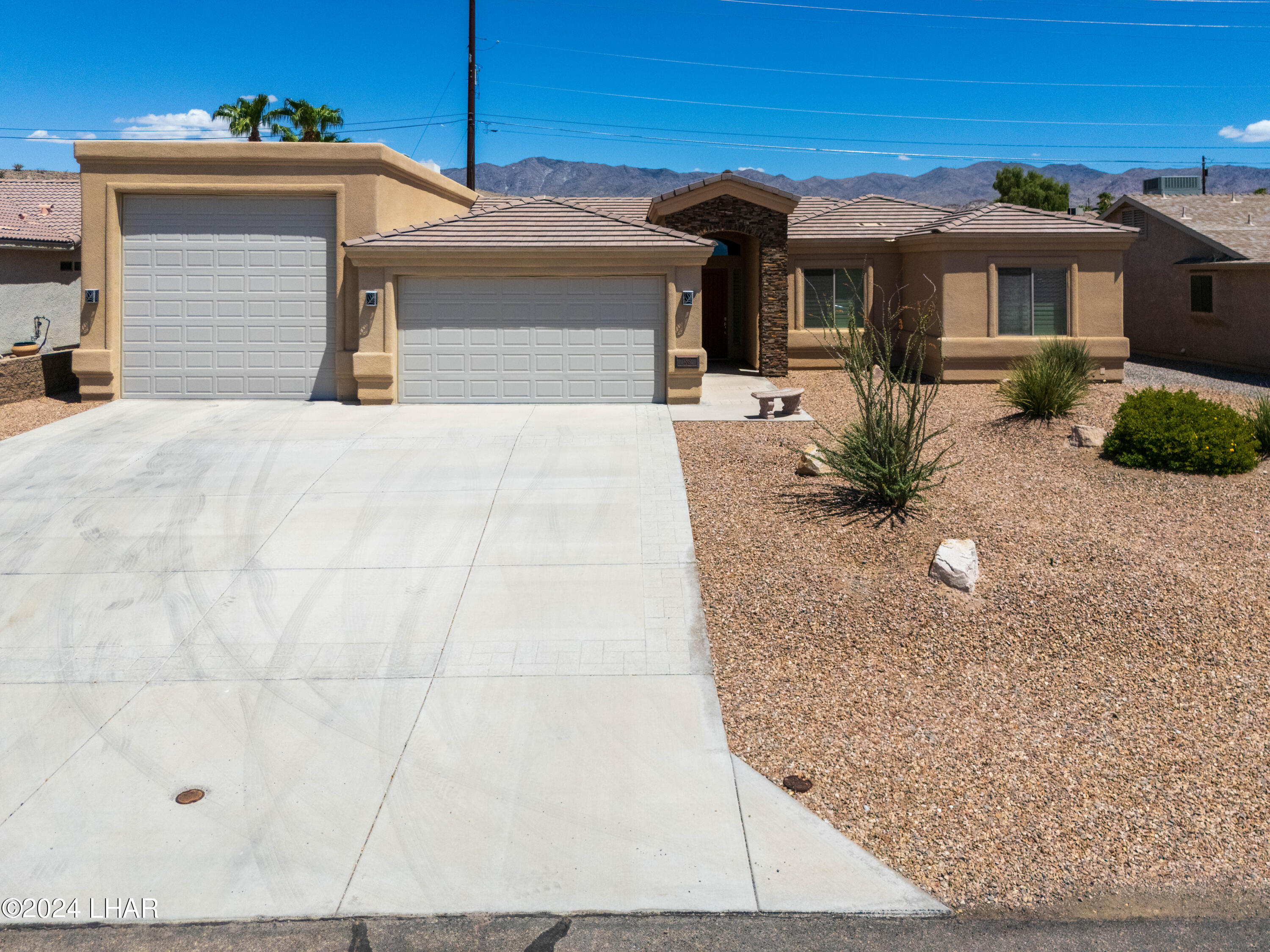 1360 Milan Dr