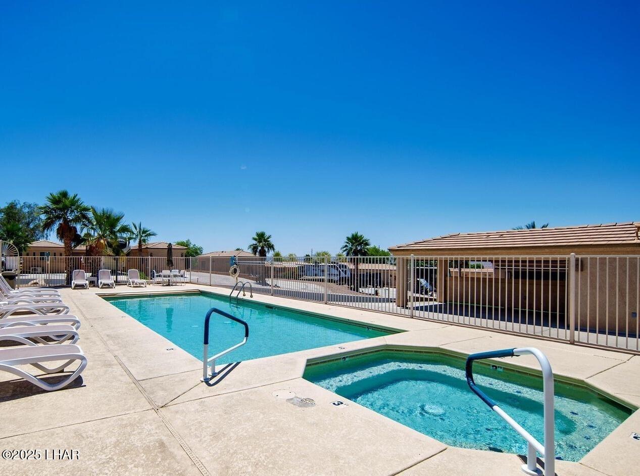 1905 Victoria Farms Rd