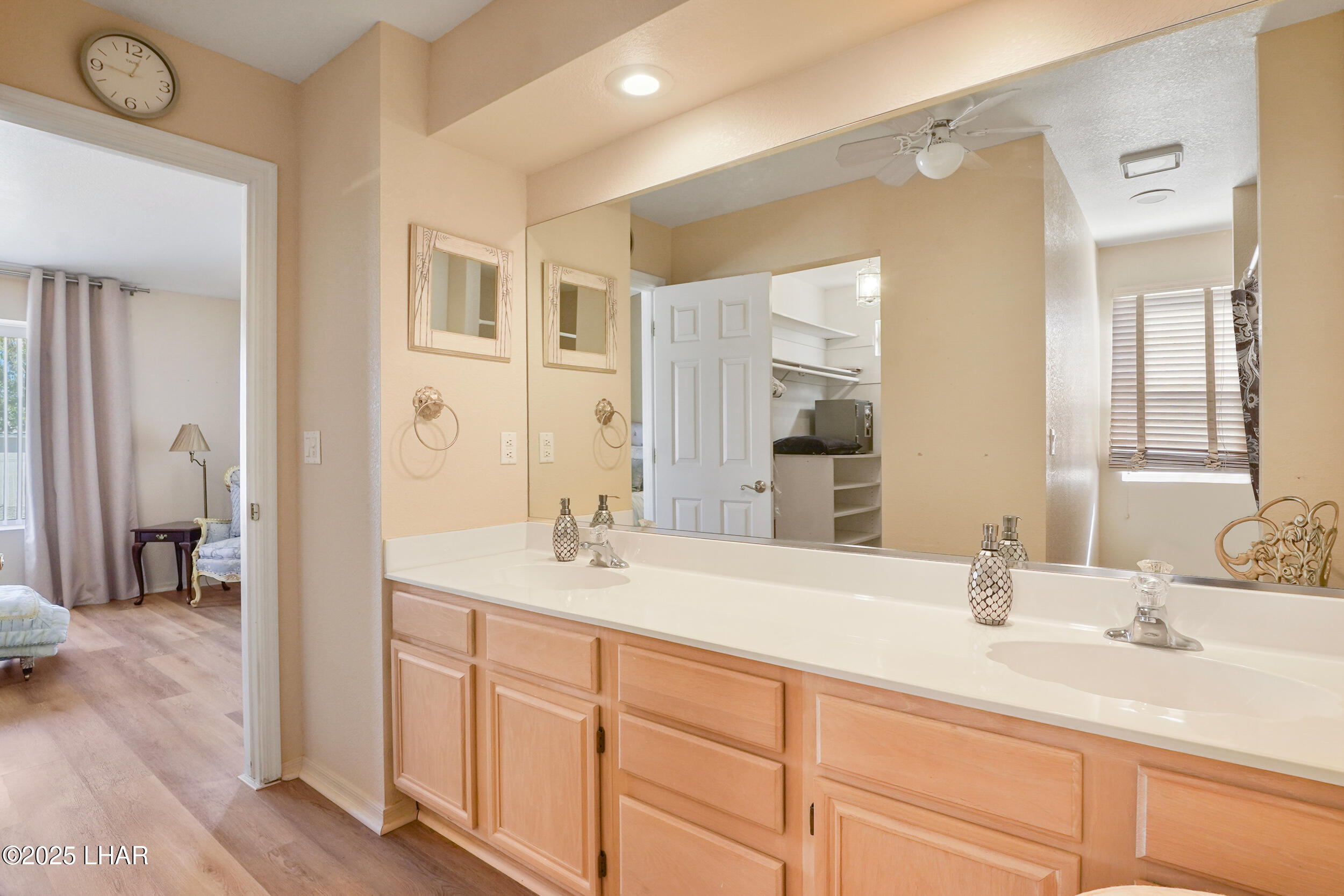 1701 Mcculloch Blvd S