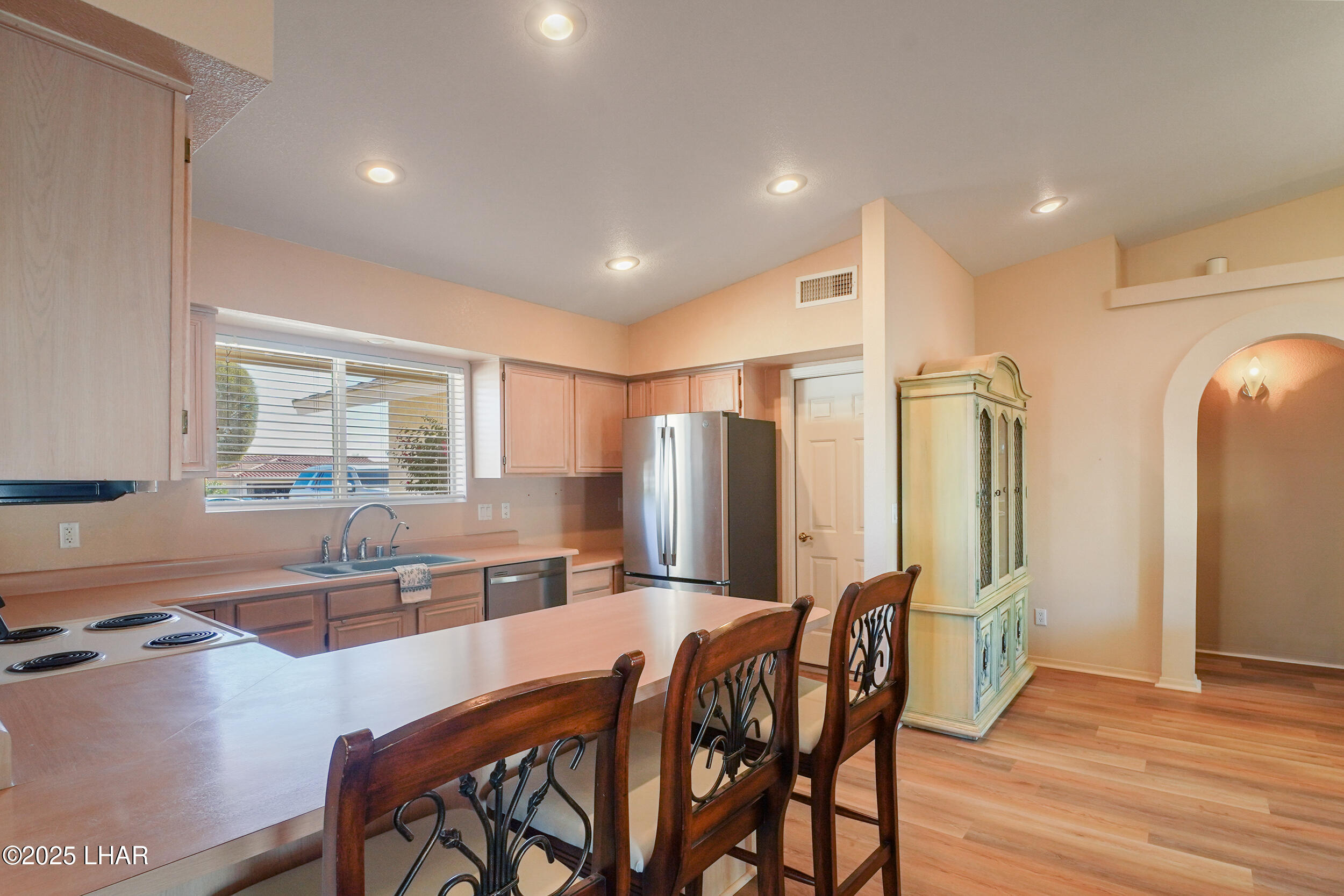 1701 Mcculloch Blvd S