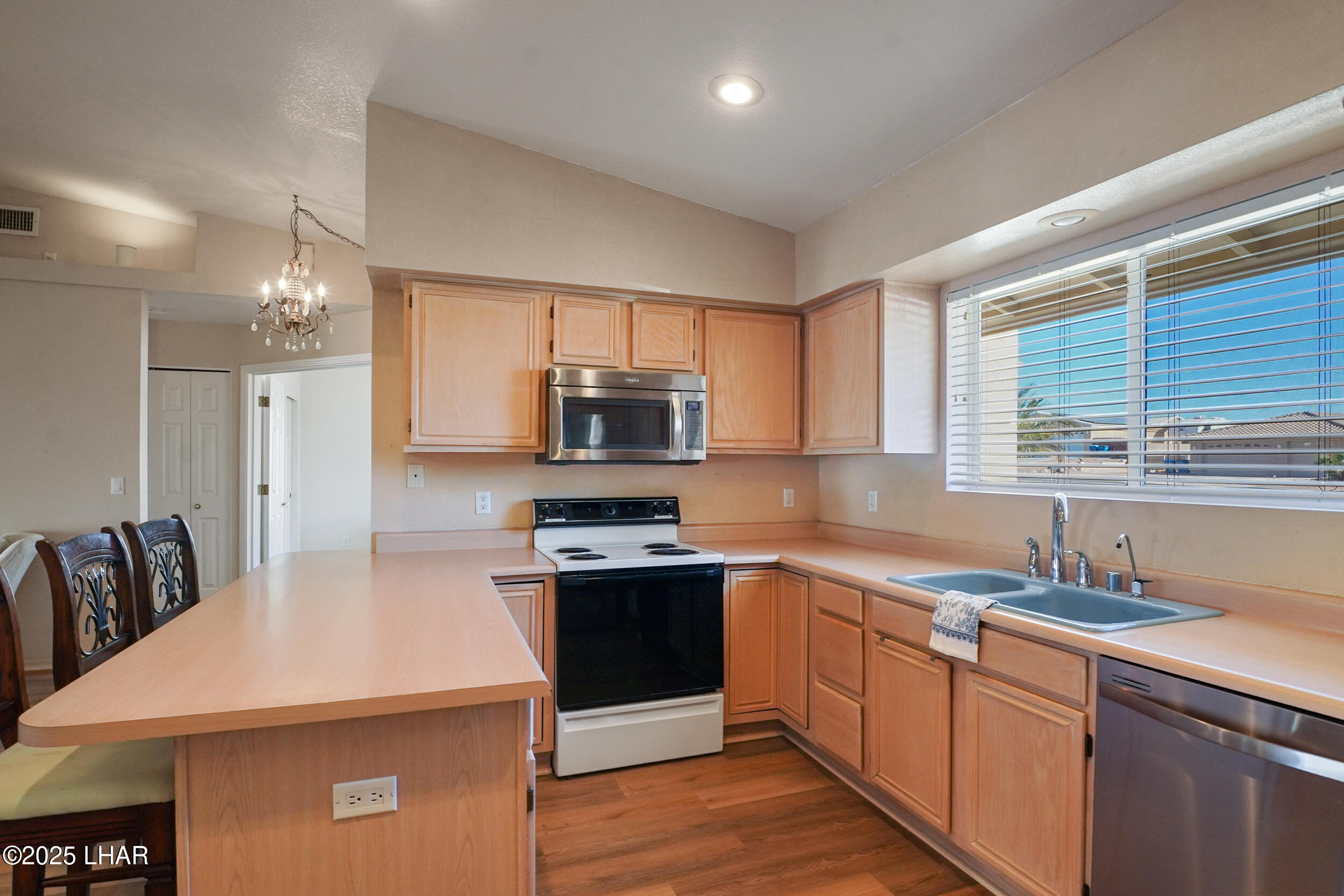 1701 Mcculloch Blvd S