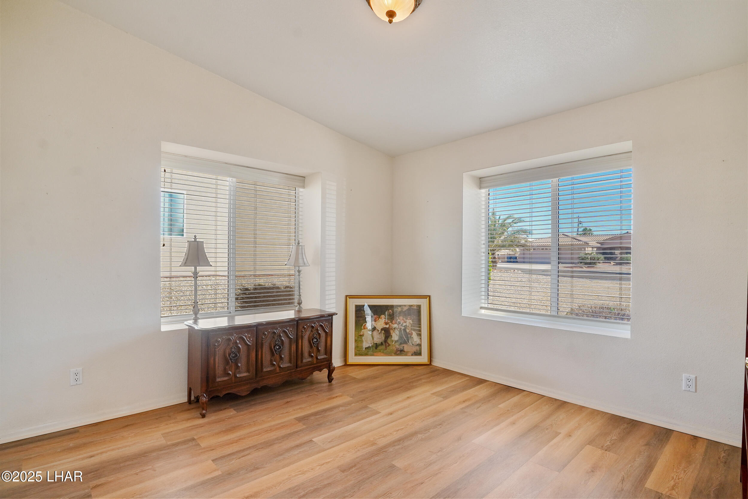 1701 Mcculloch Blvd S