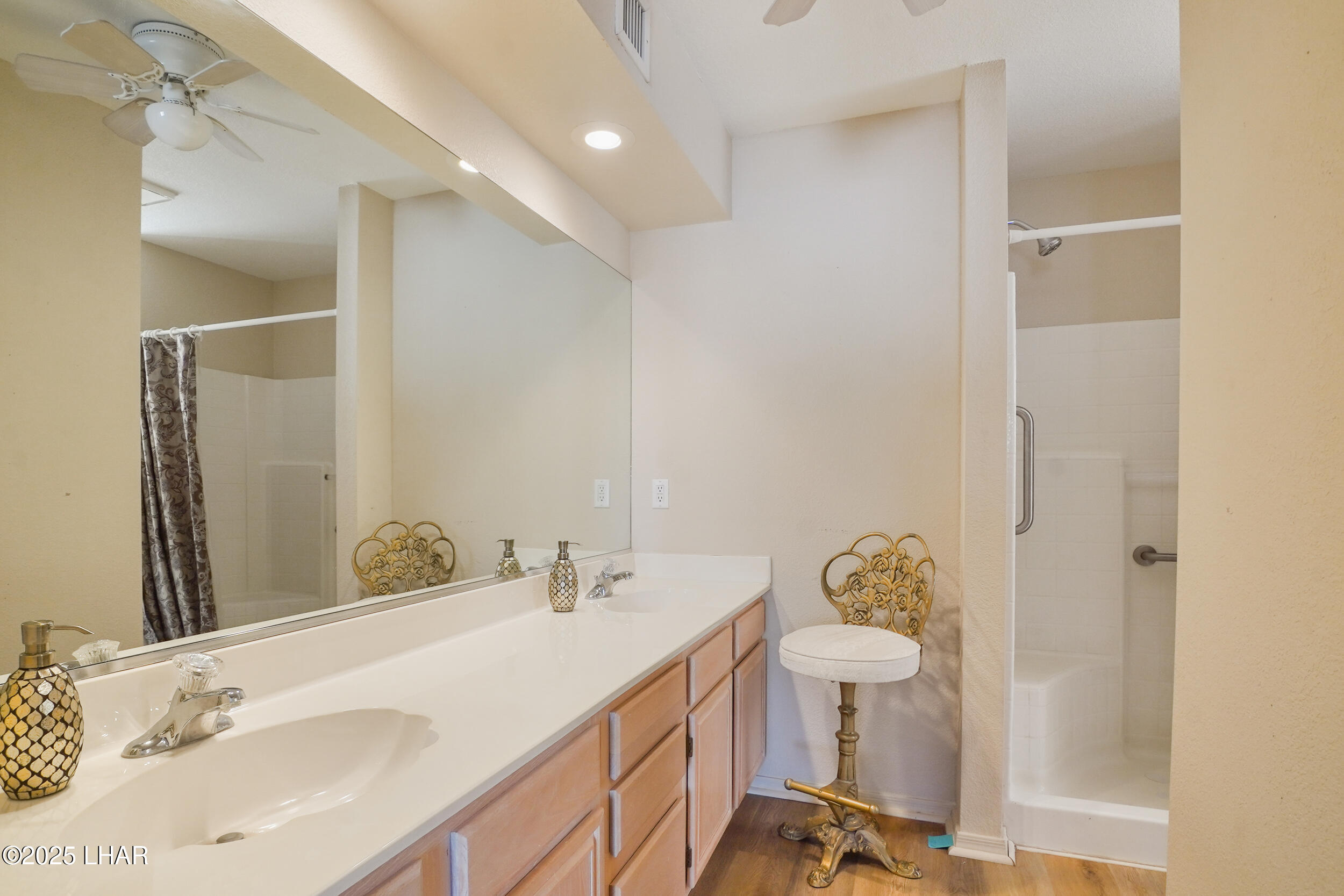 1701 Mcculloch Blvd S