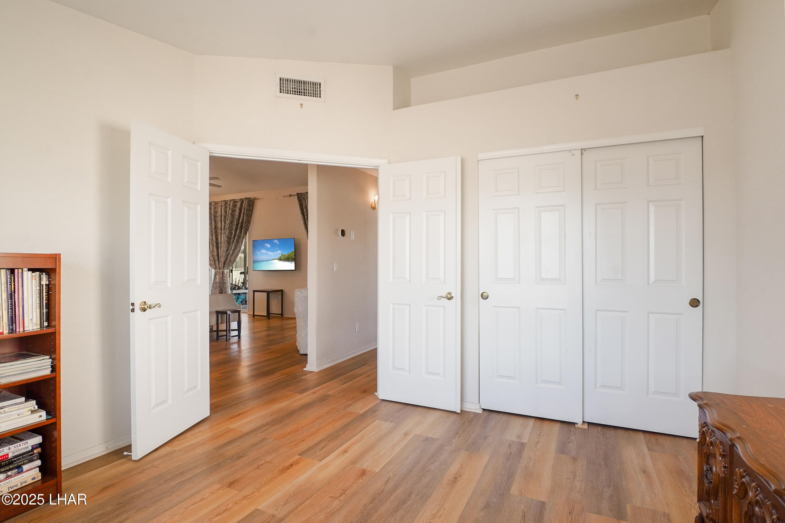 1701 Mcculloch Blvd S