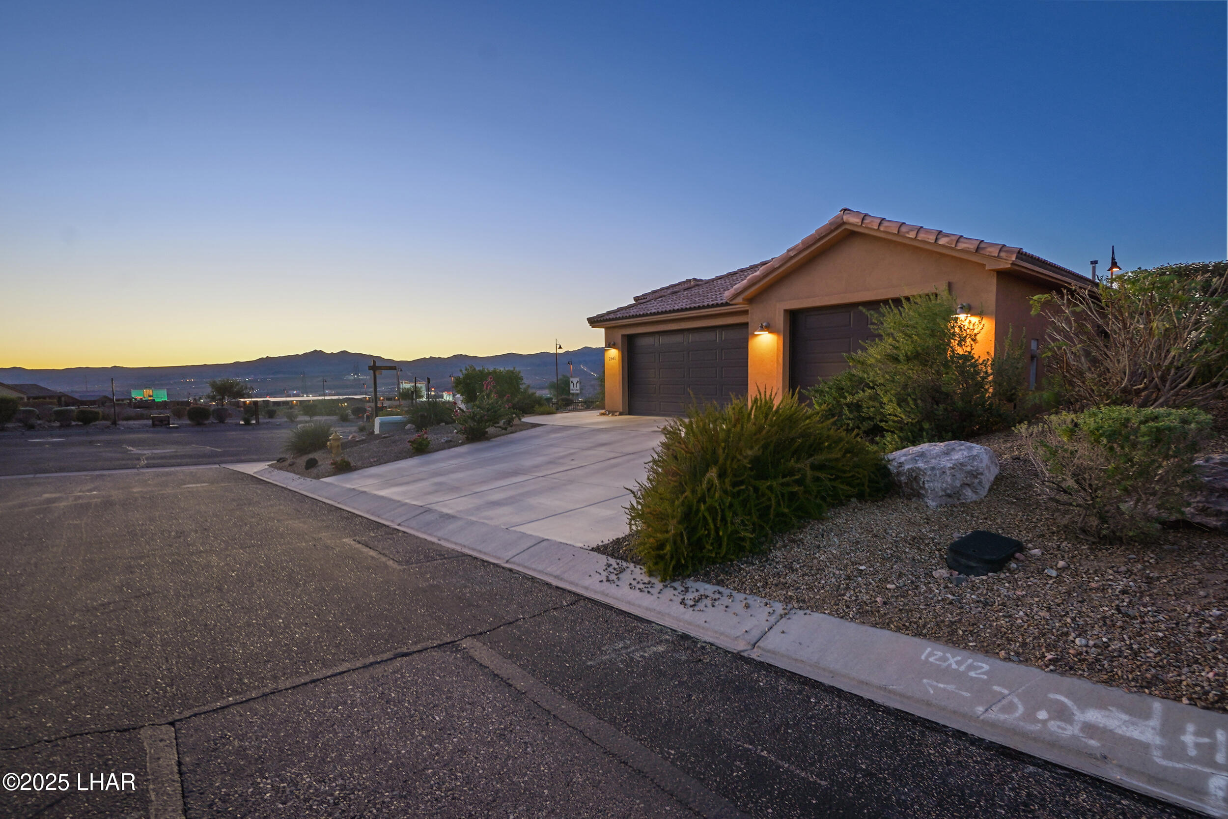 2661 Steamship Dr, Bullhead City