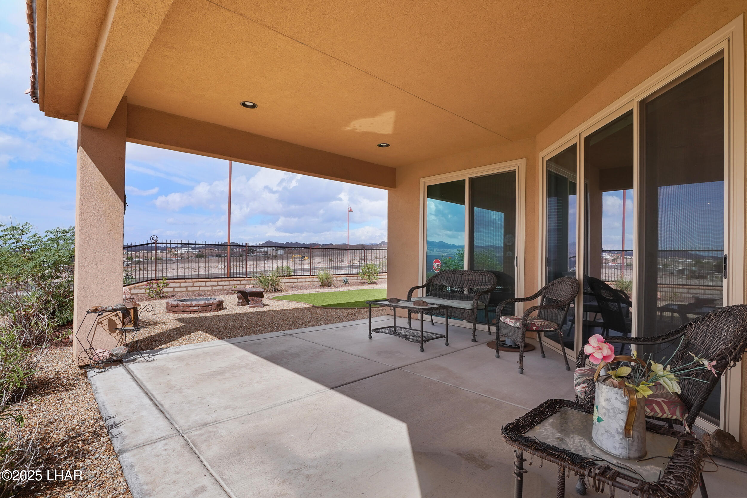 2661 Steamship Dr, Bullhead City