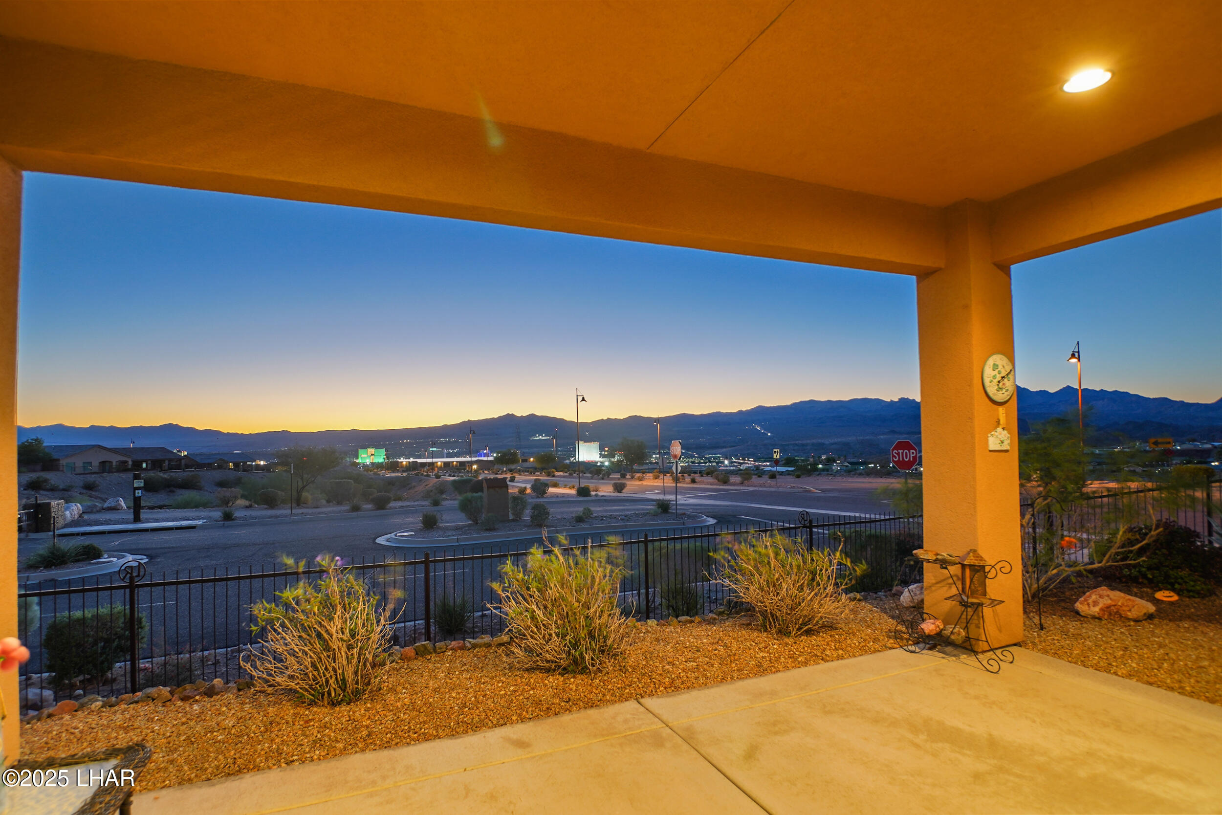 2661 Steamship Dr, Bullhead City