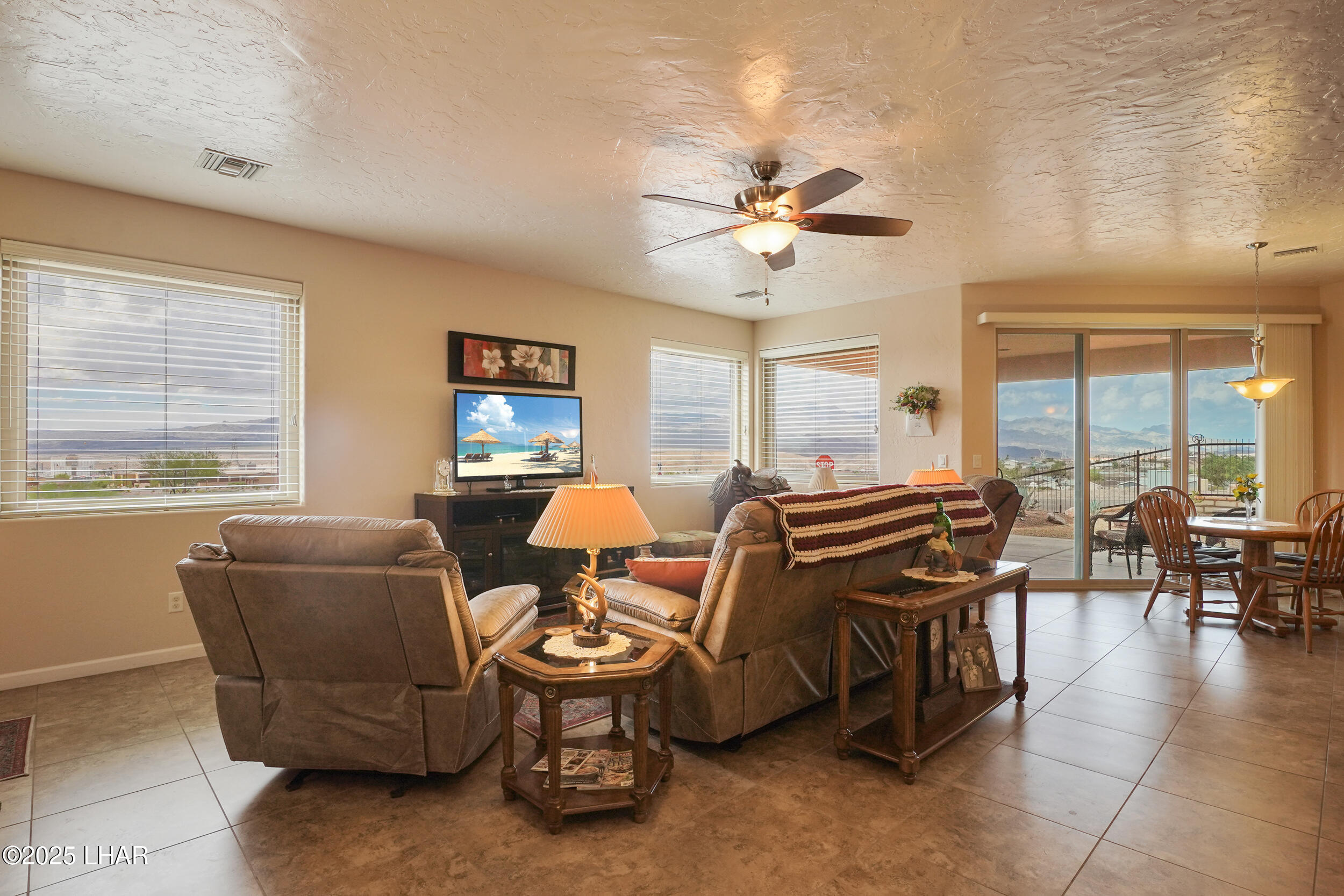 2661 Steamship Dr, Bullhead City