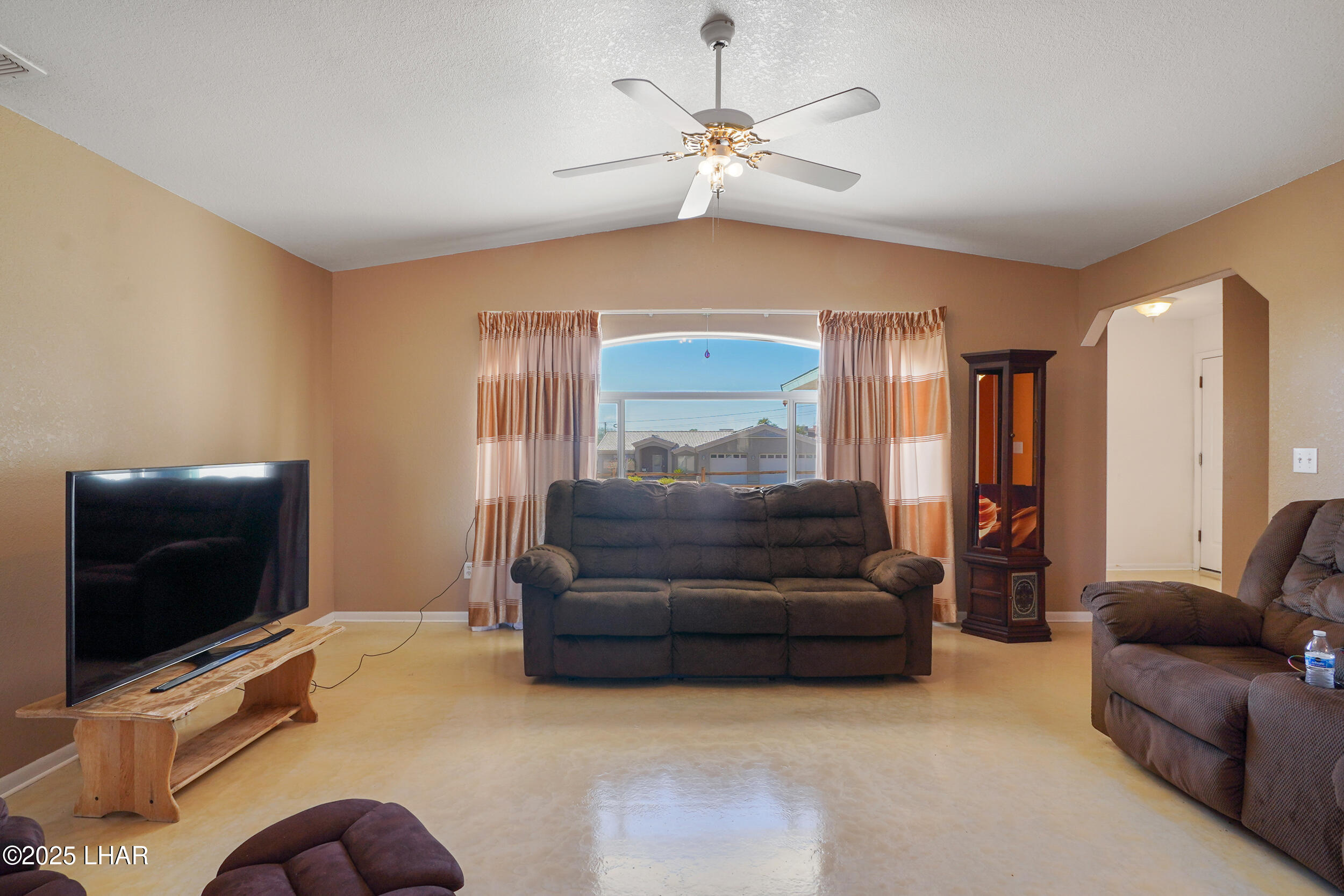 114 El Dorado Ave S, Lake Havasu City