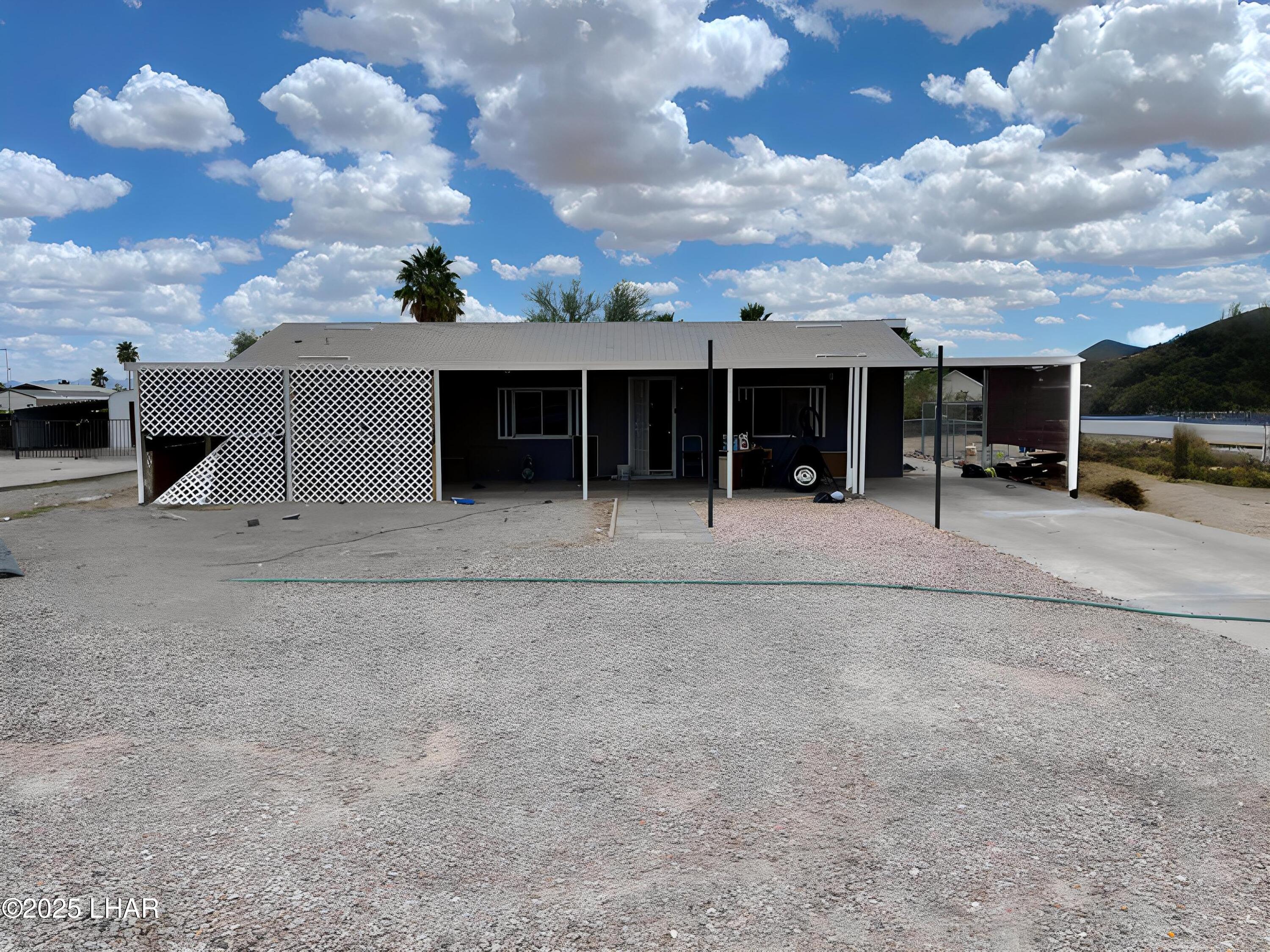 865 W Mountain View Ln