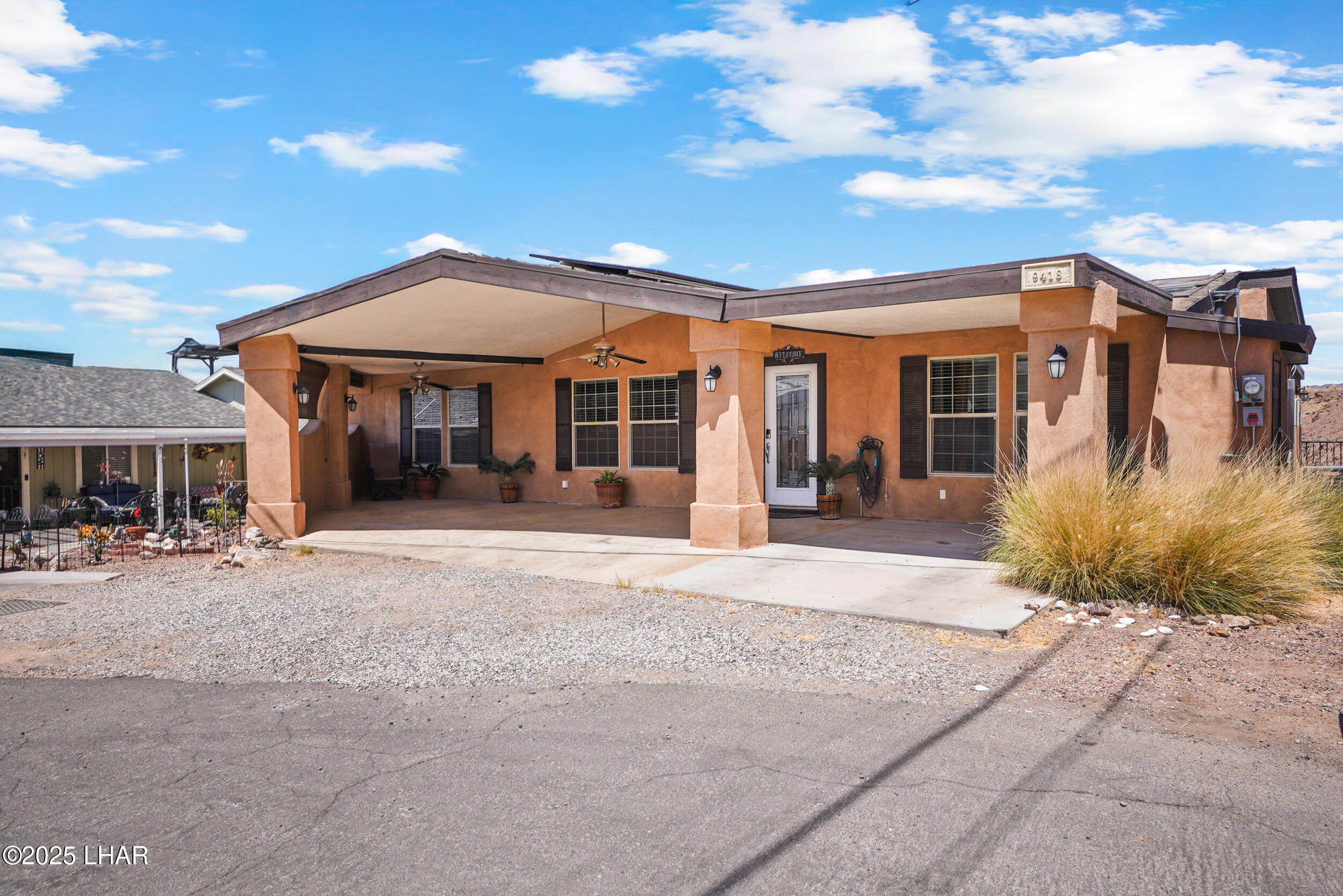 9418 Hilltop Dr