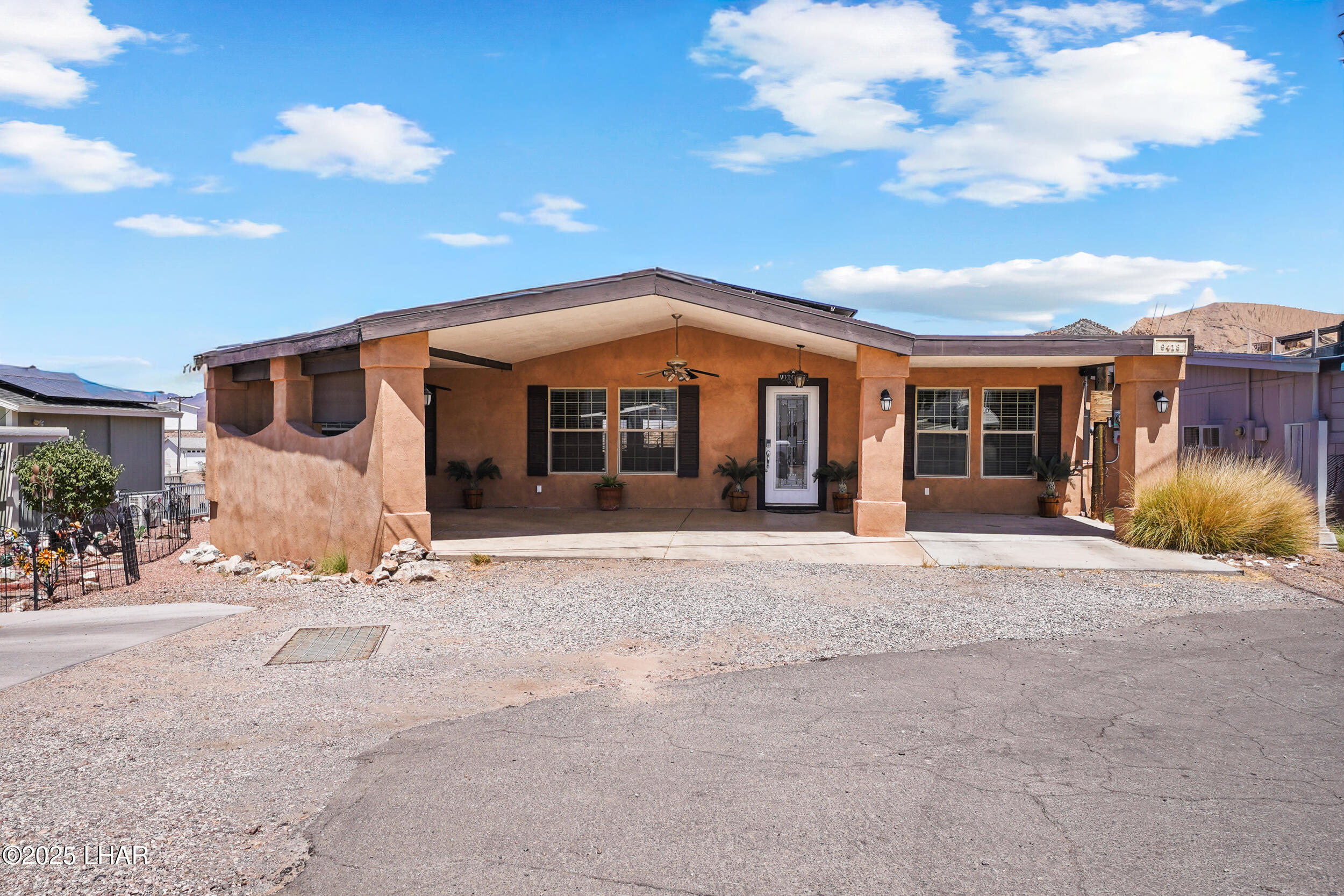 9418 Hilltop Dr