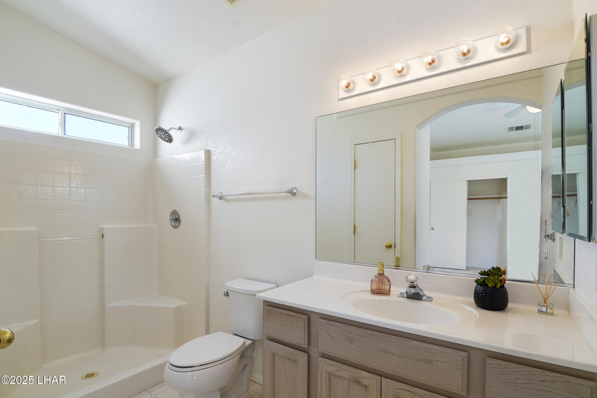 3270 Mcculloch Blvd N