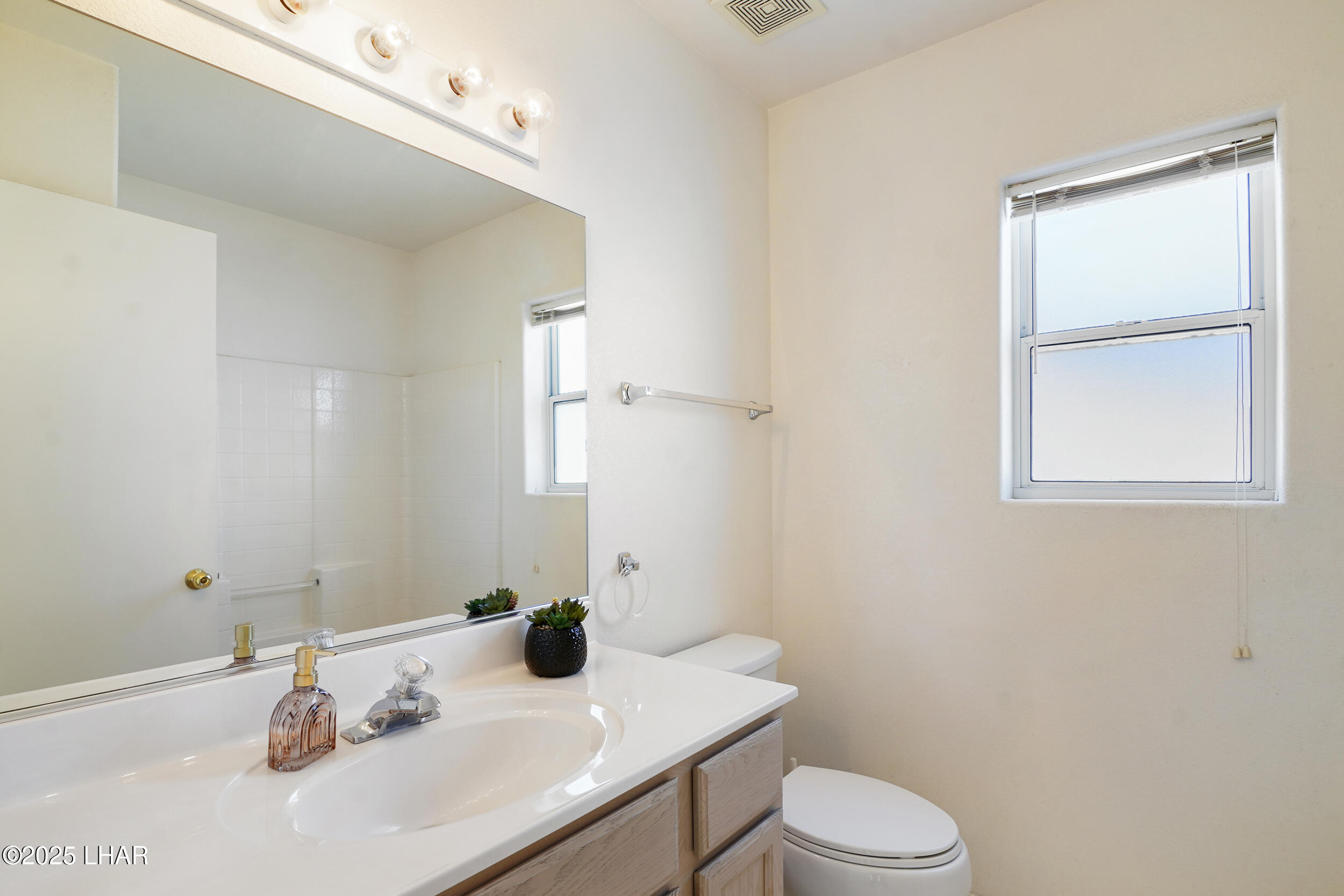 3270 Mcculloch Blvd N