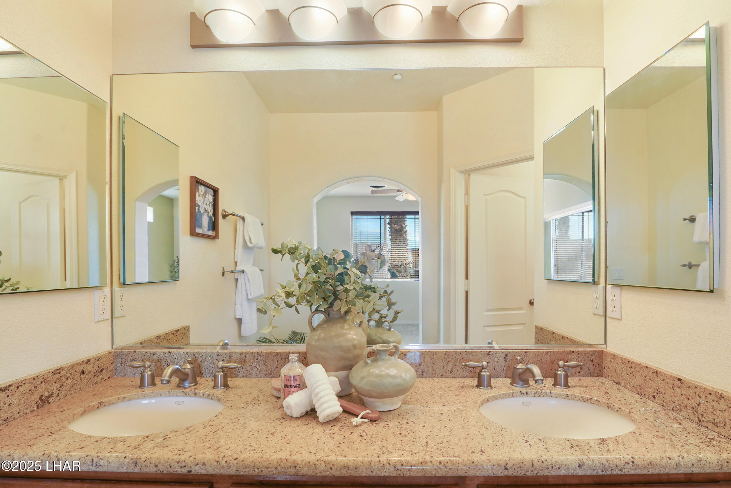 1795 Kirk Dr 101/102