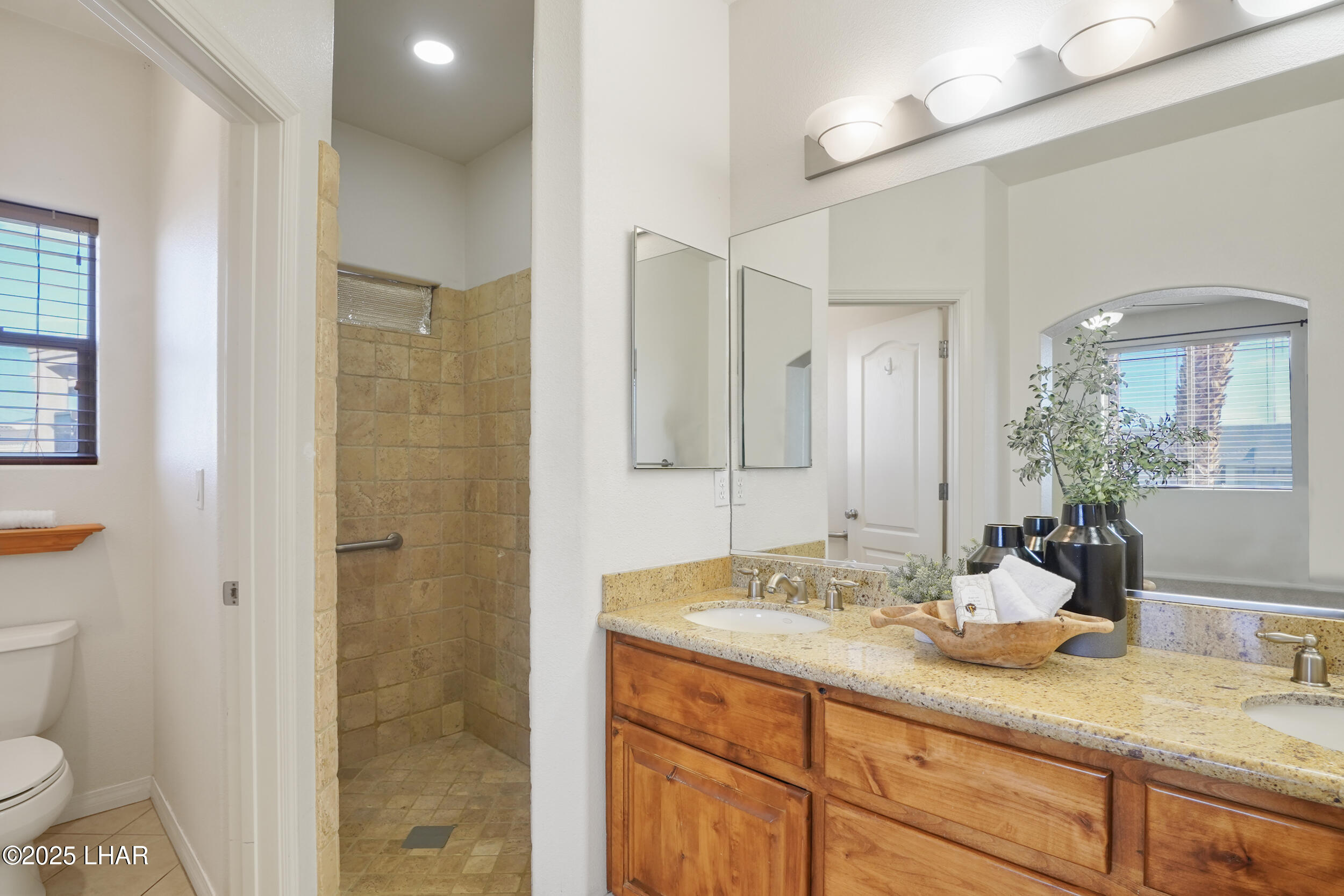 1795 Kirk Dr 101/102