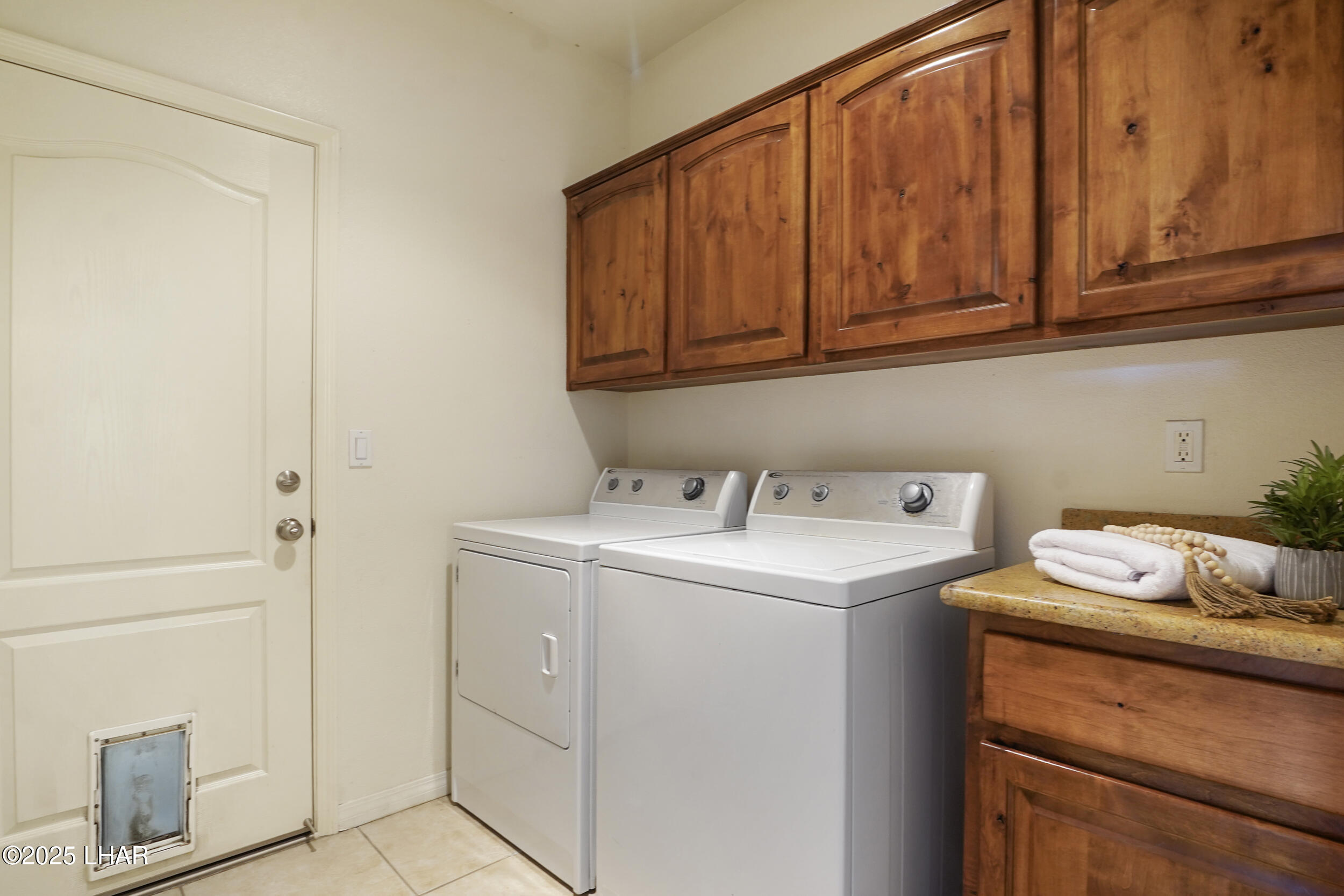 1795 Kirk Dr 101/102