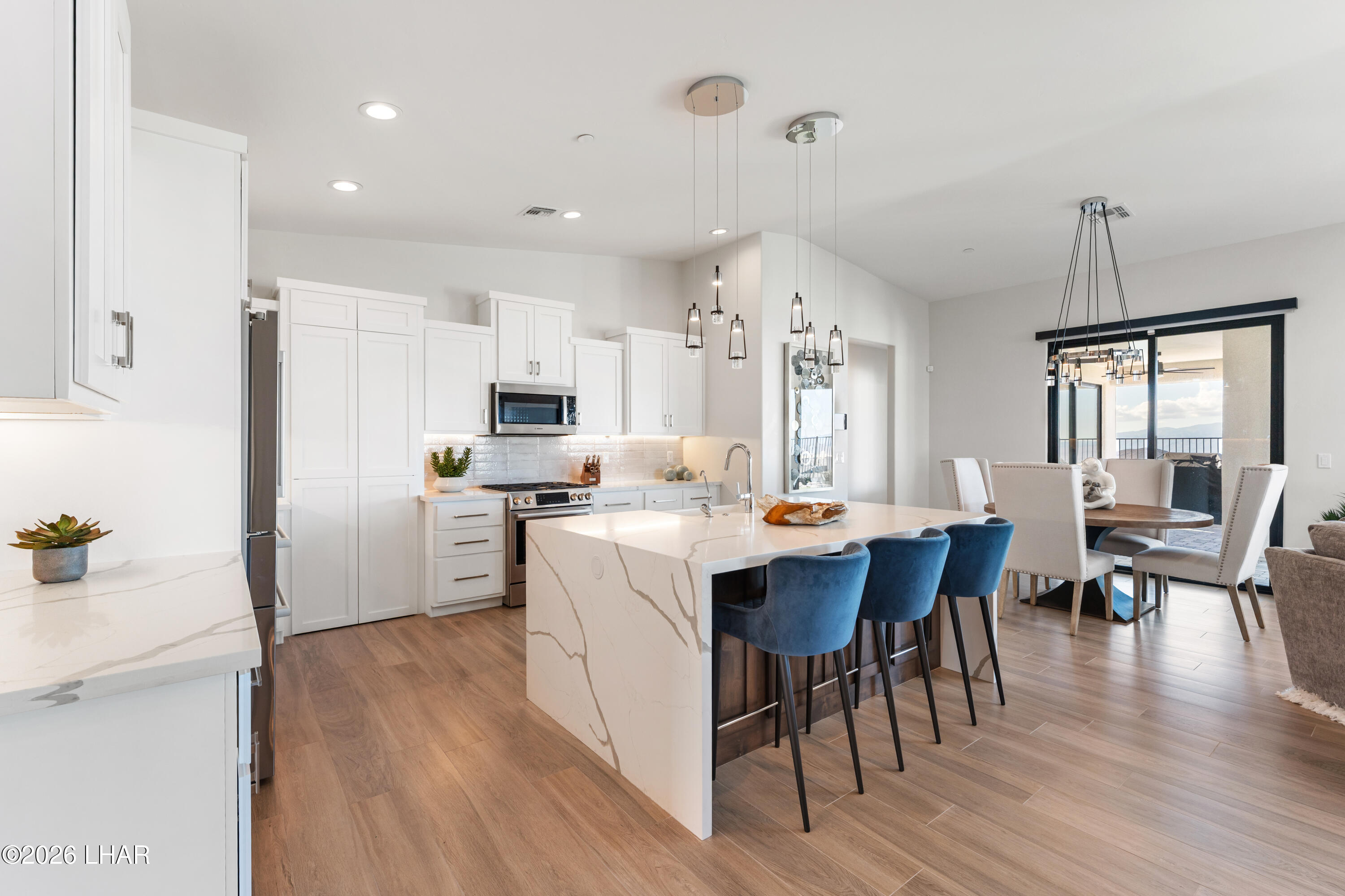 6628 Avienda Desierto Verde