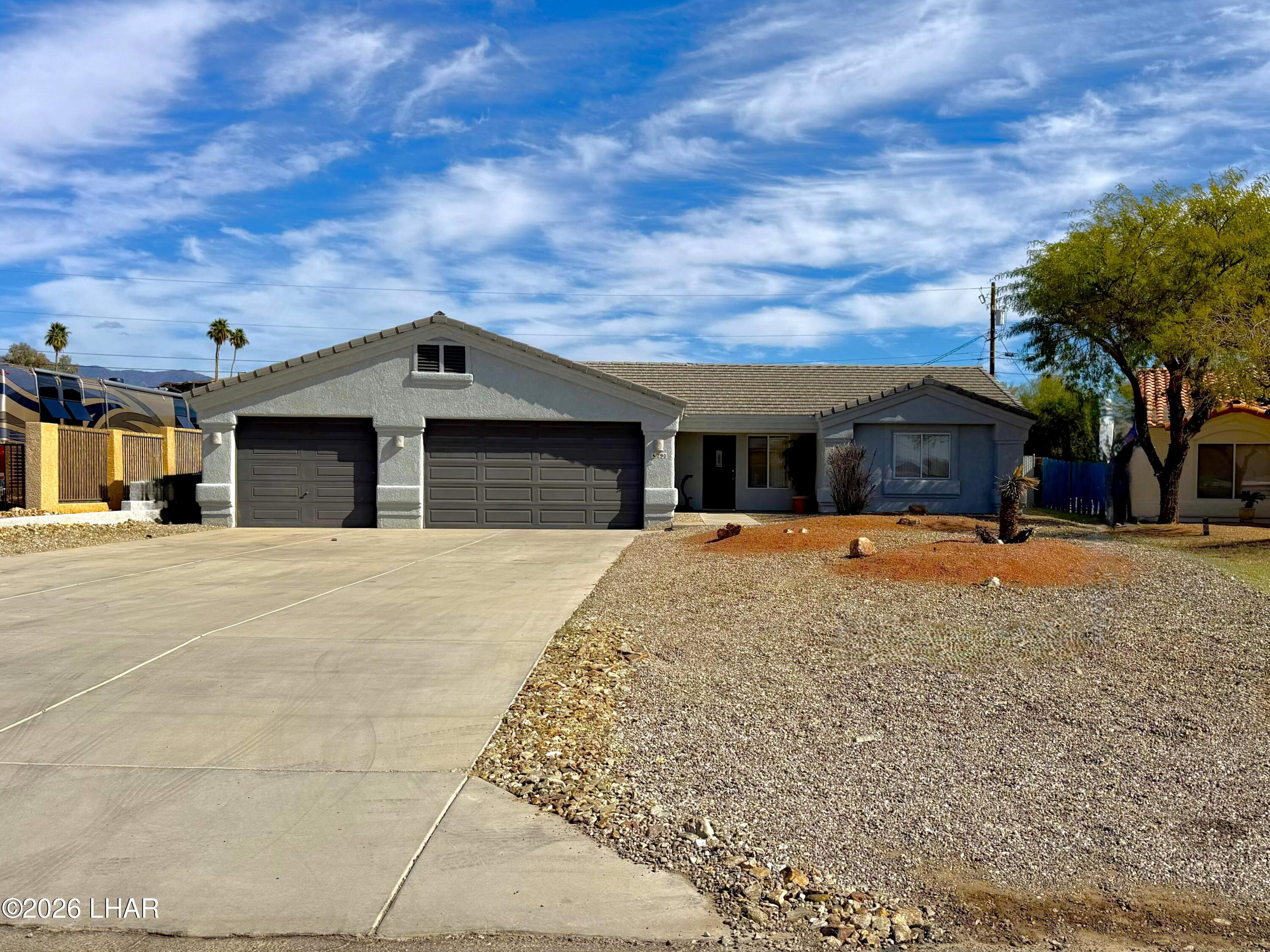 290 Pascaul Ln