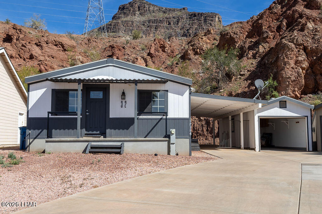 37394 Bighorn Dr