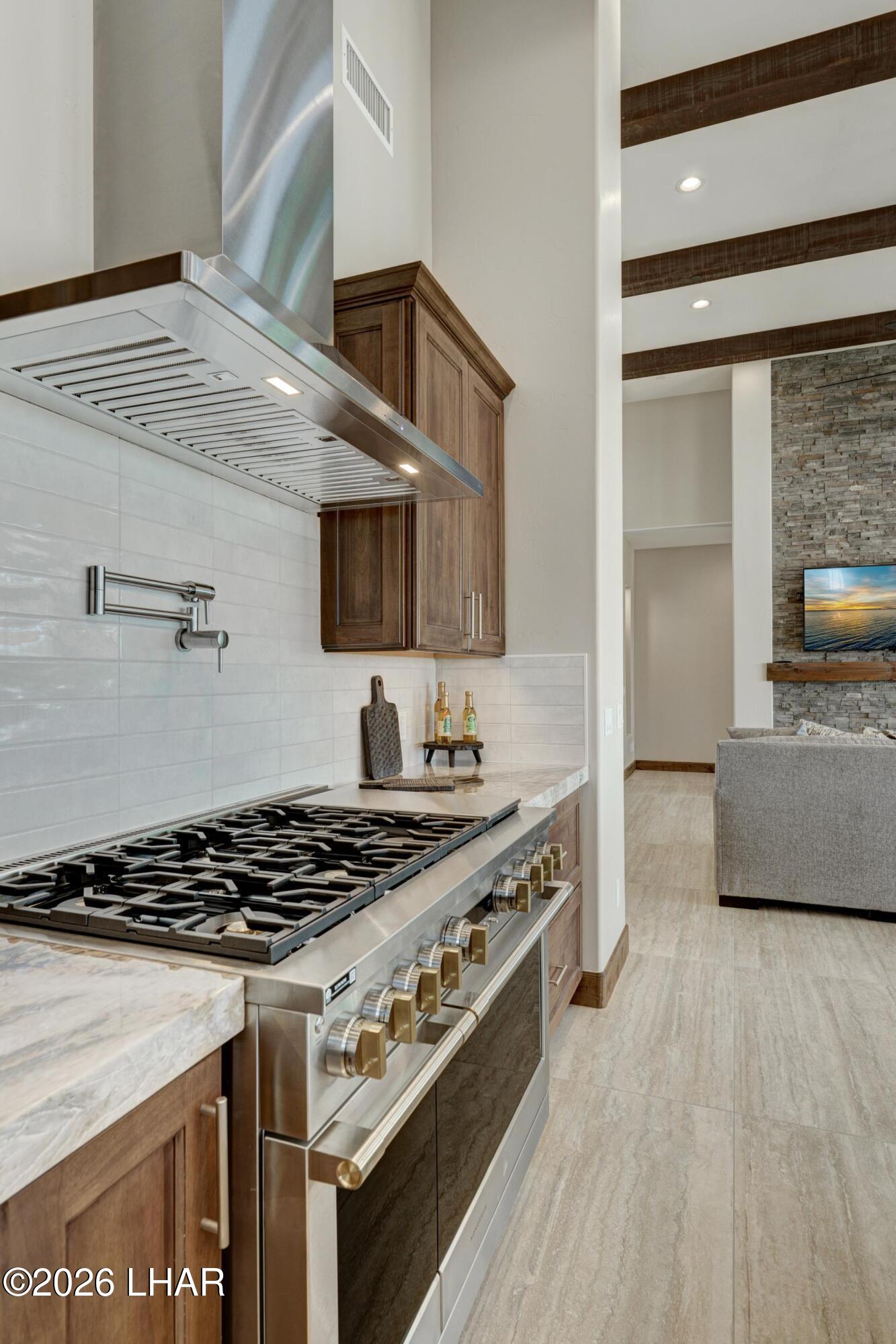 3045 Camino De La Enclave