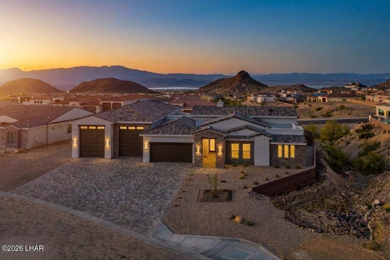 3045 Camino De La Enclave