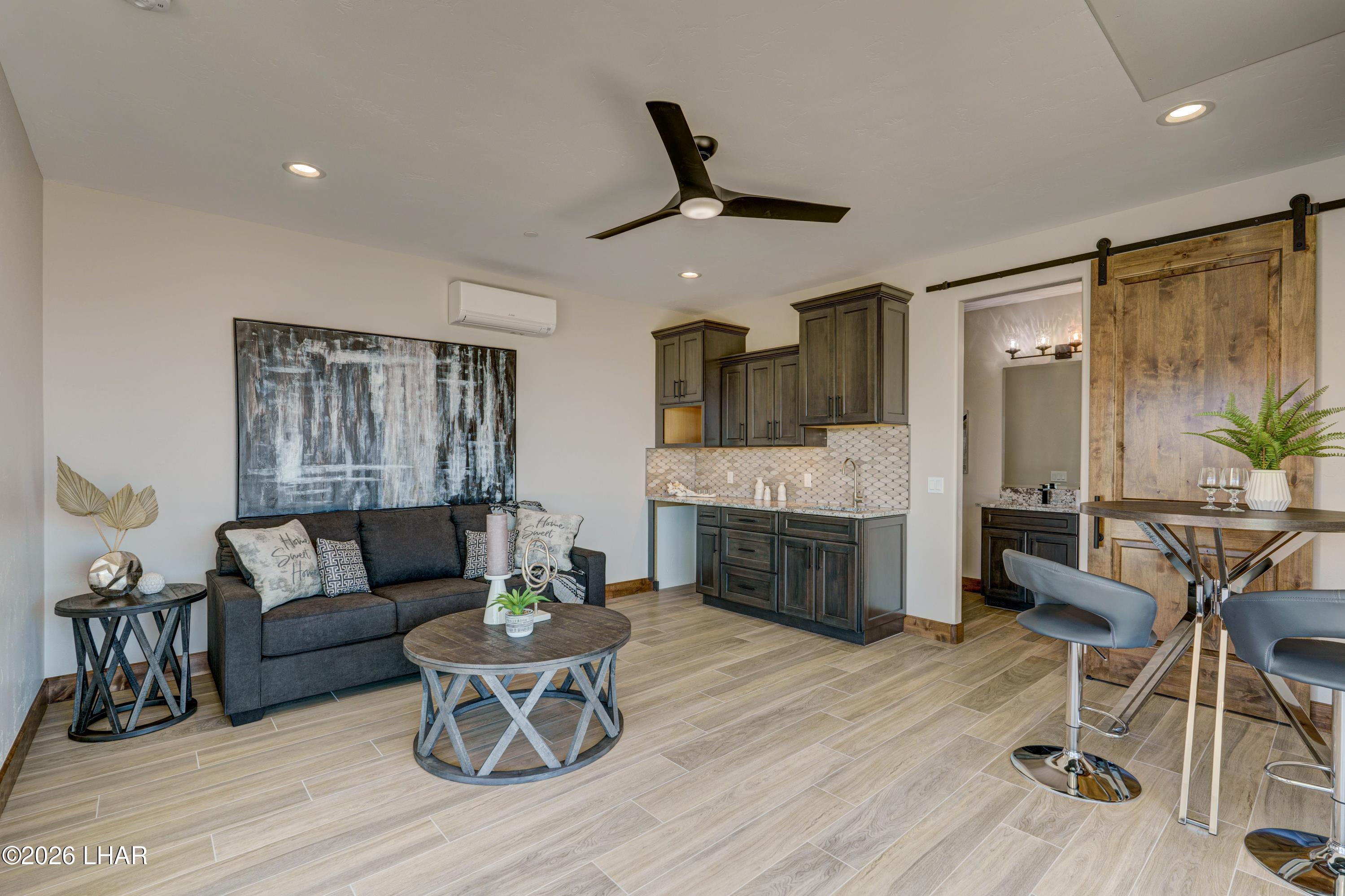 3045 Camino De La Enclave