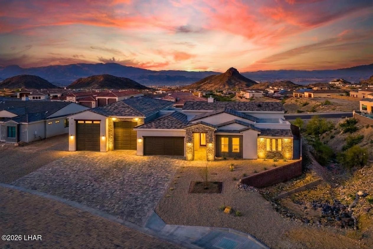 3045 Camino De La Enclave