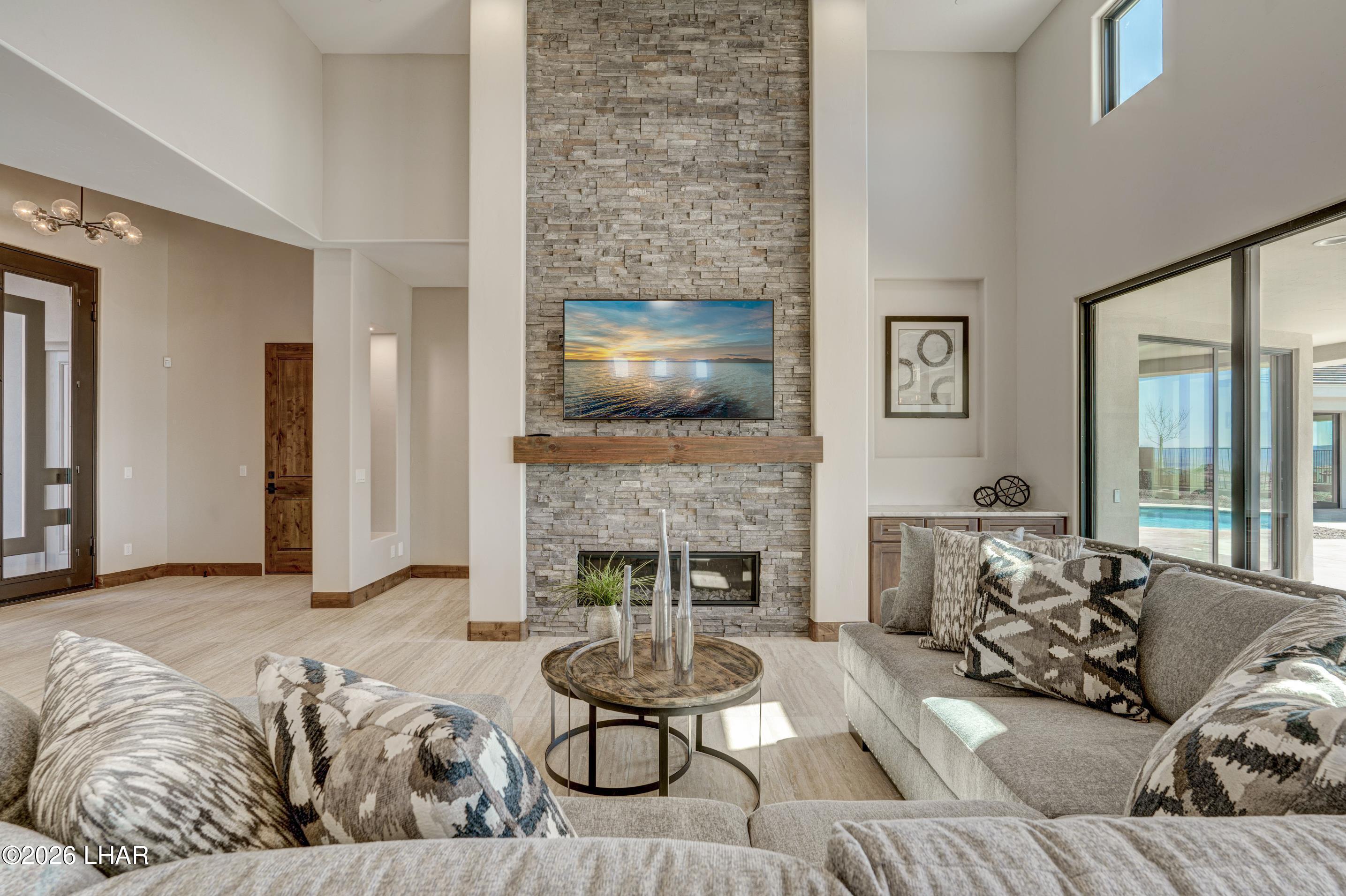 3045 Camino De La Enclave