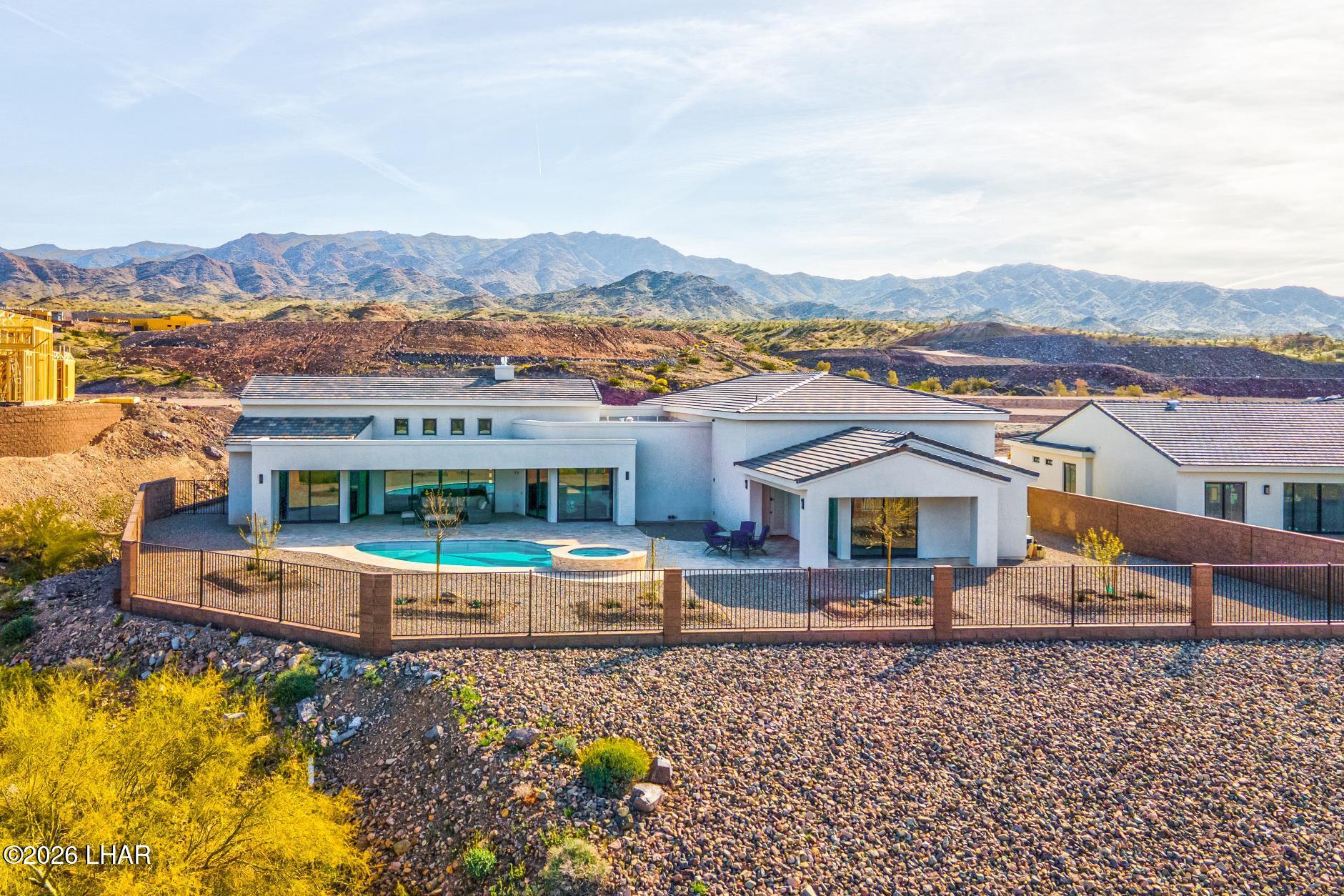 3045 Camino De La Enclave