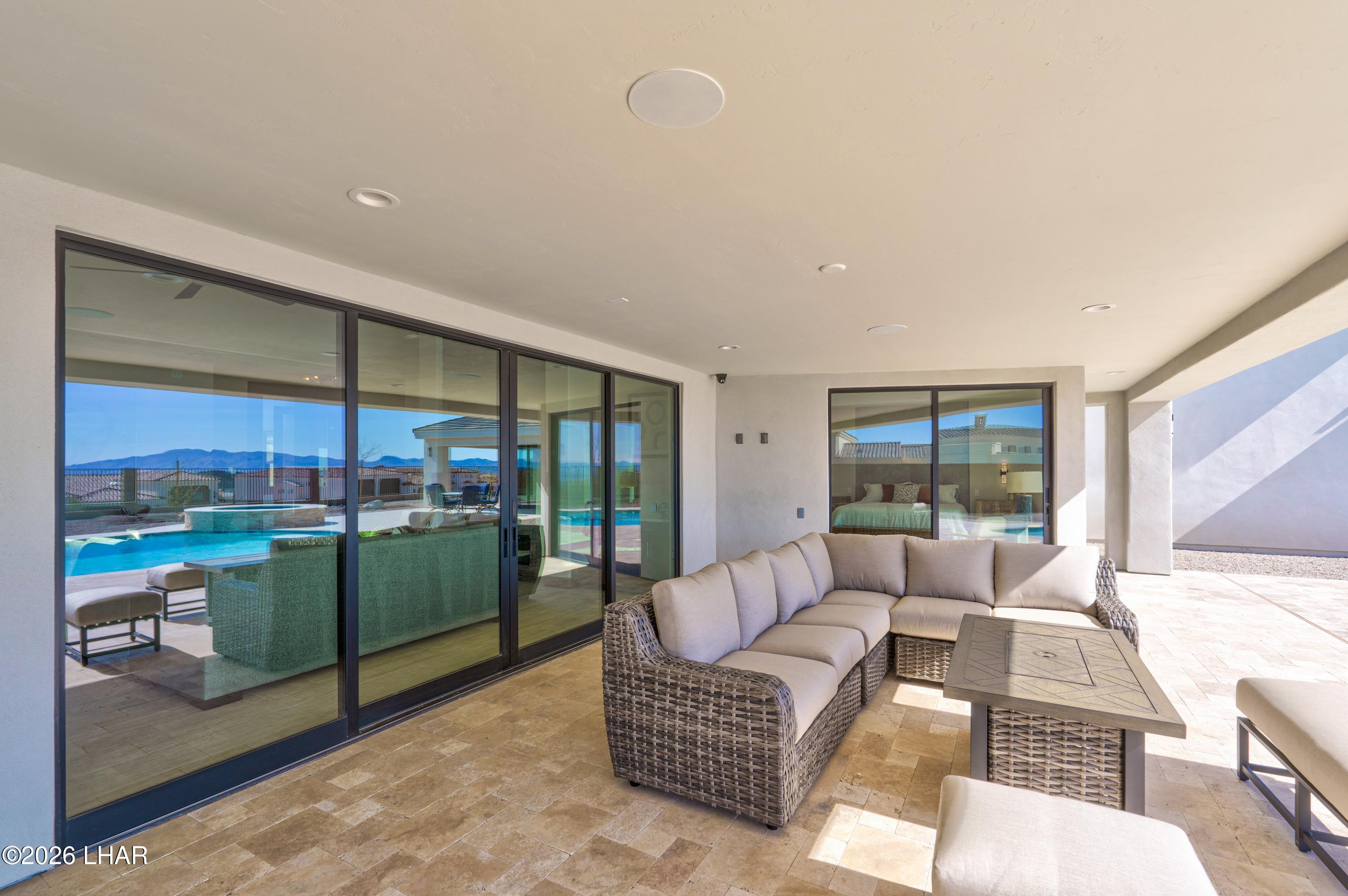 3045 Camino De La Enclave