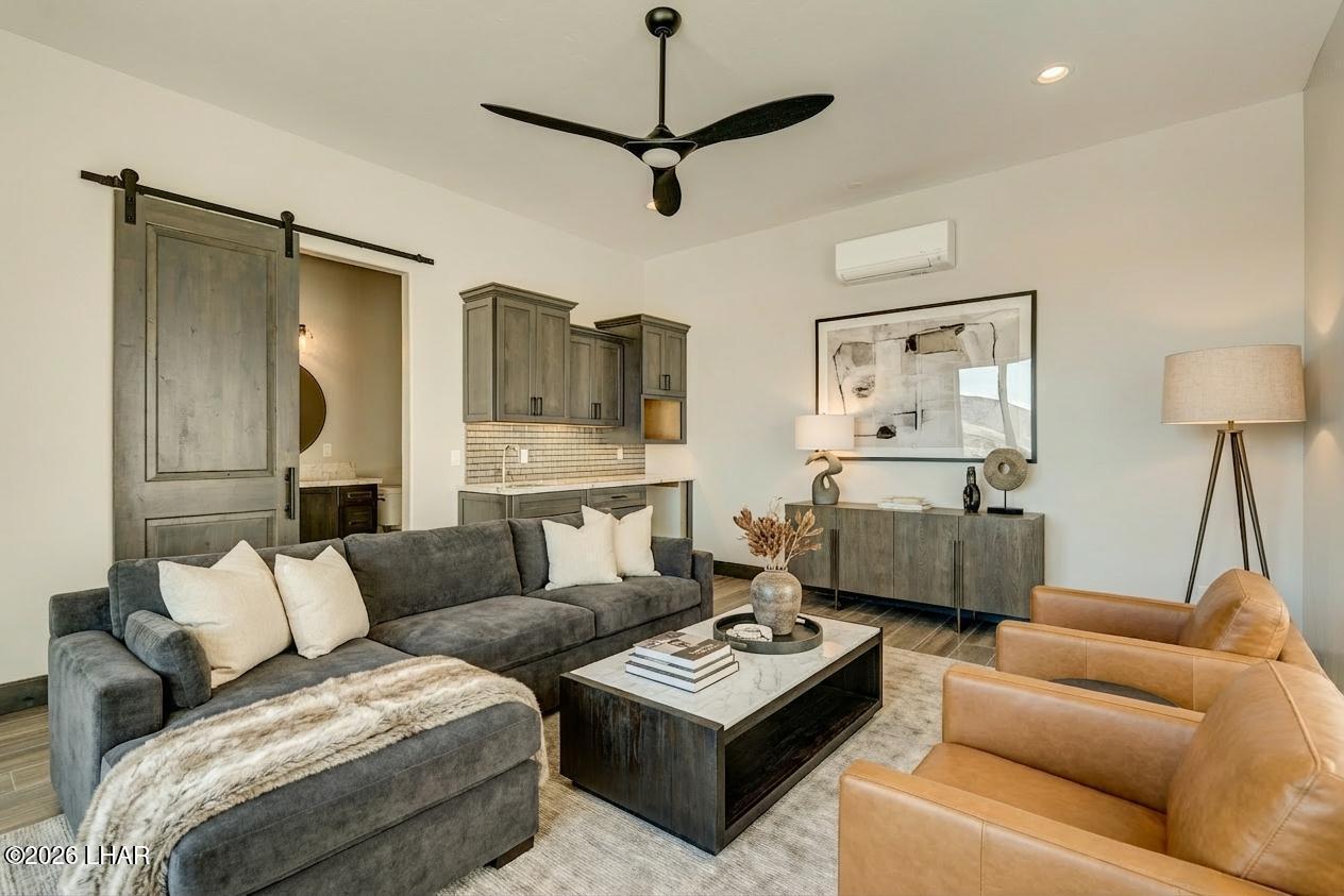 3051 Camino De La Enclave