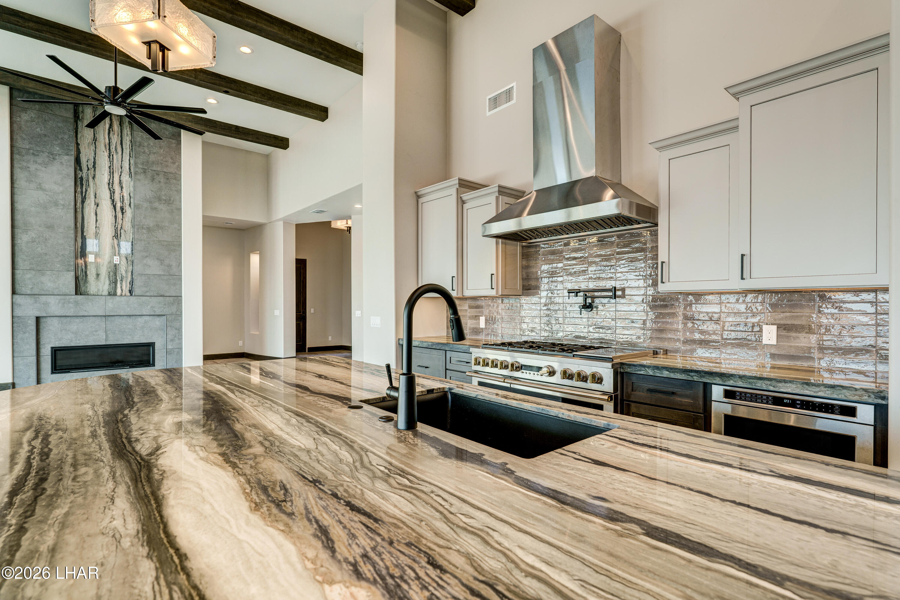 3051 Camino De La Enclave