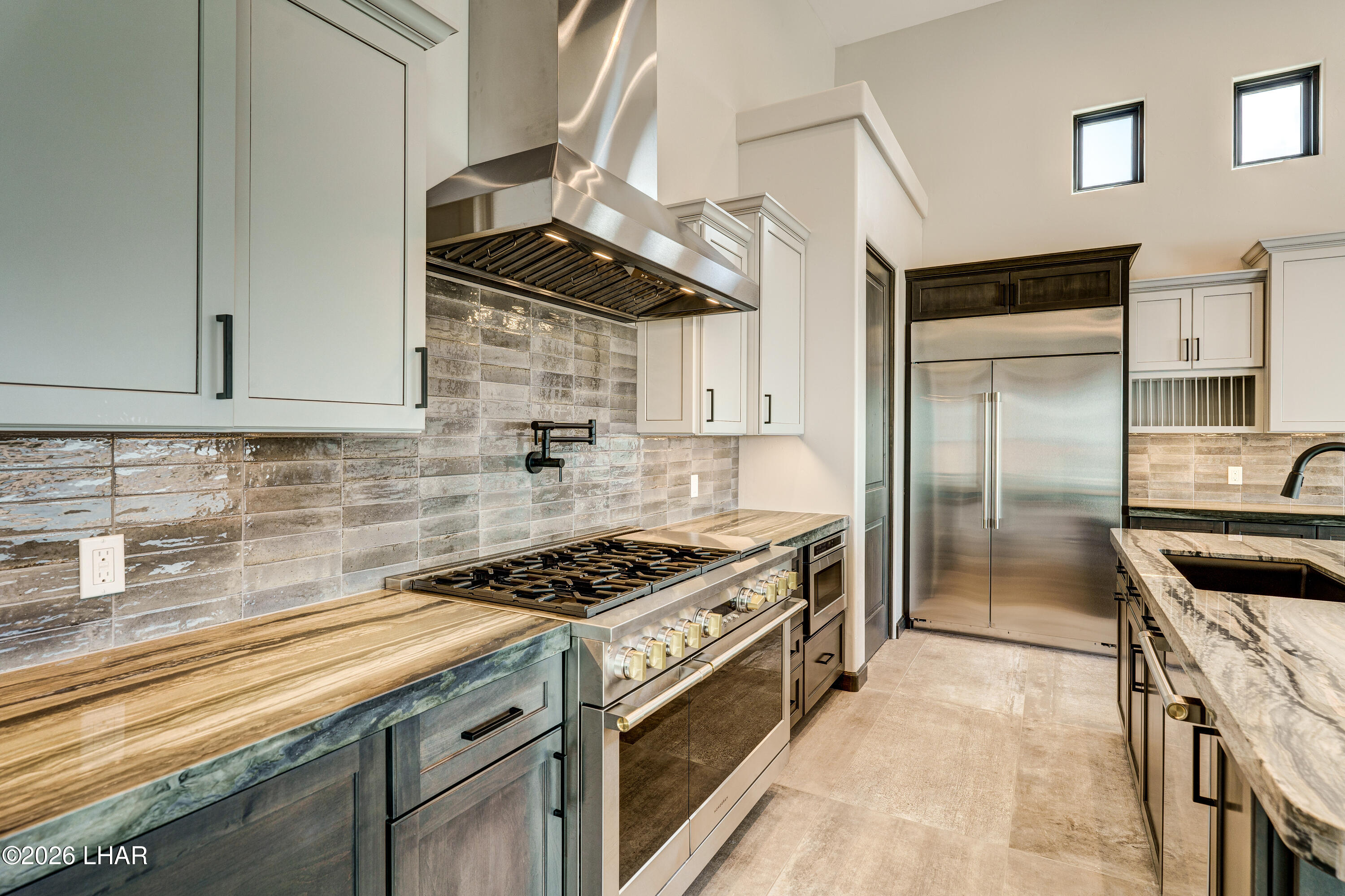 3051 Camino De La Enclave