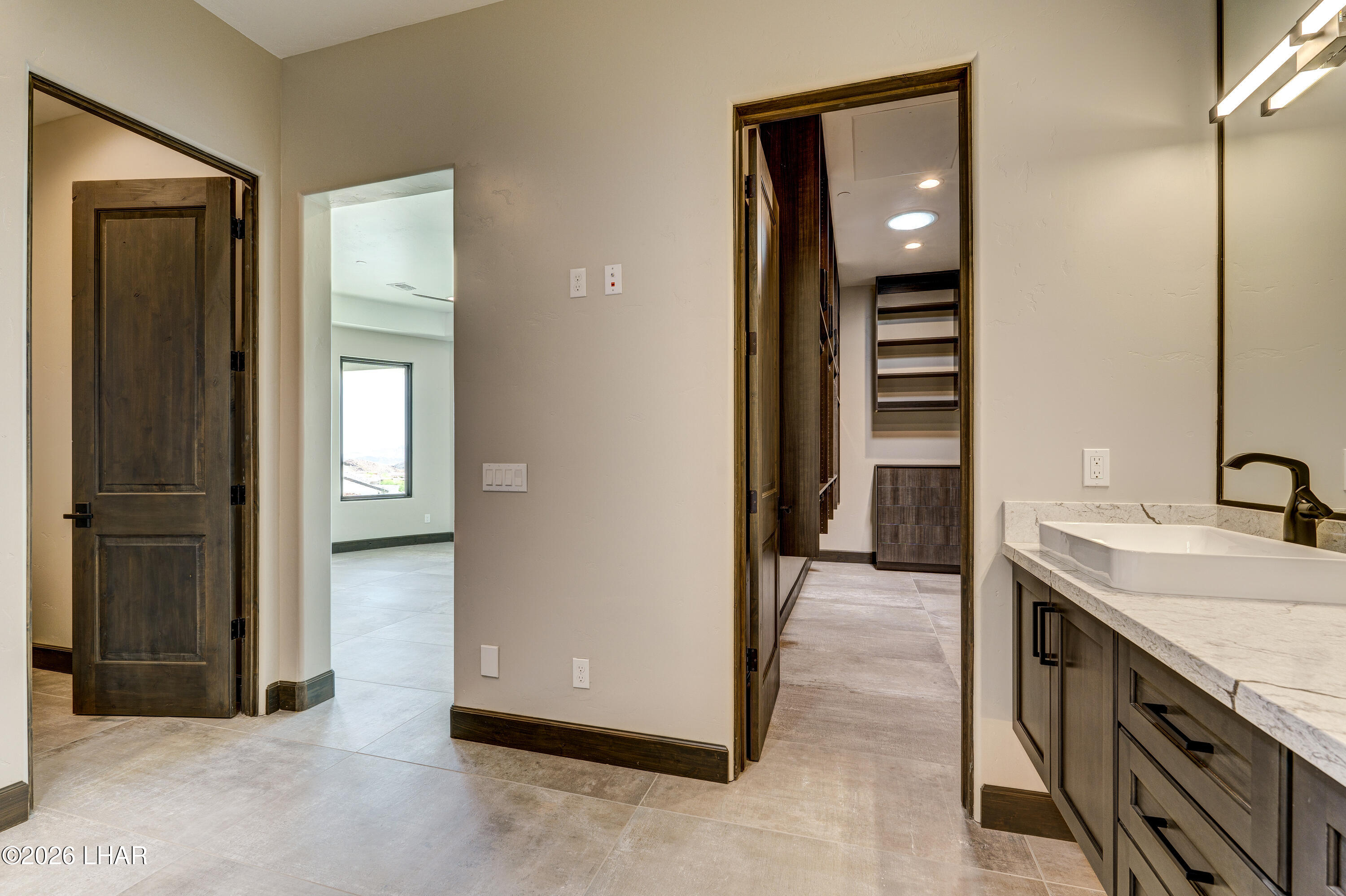 3051 Camino De La Enclave