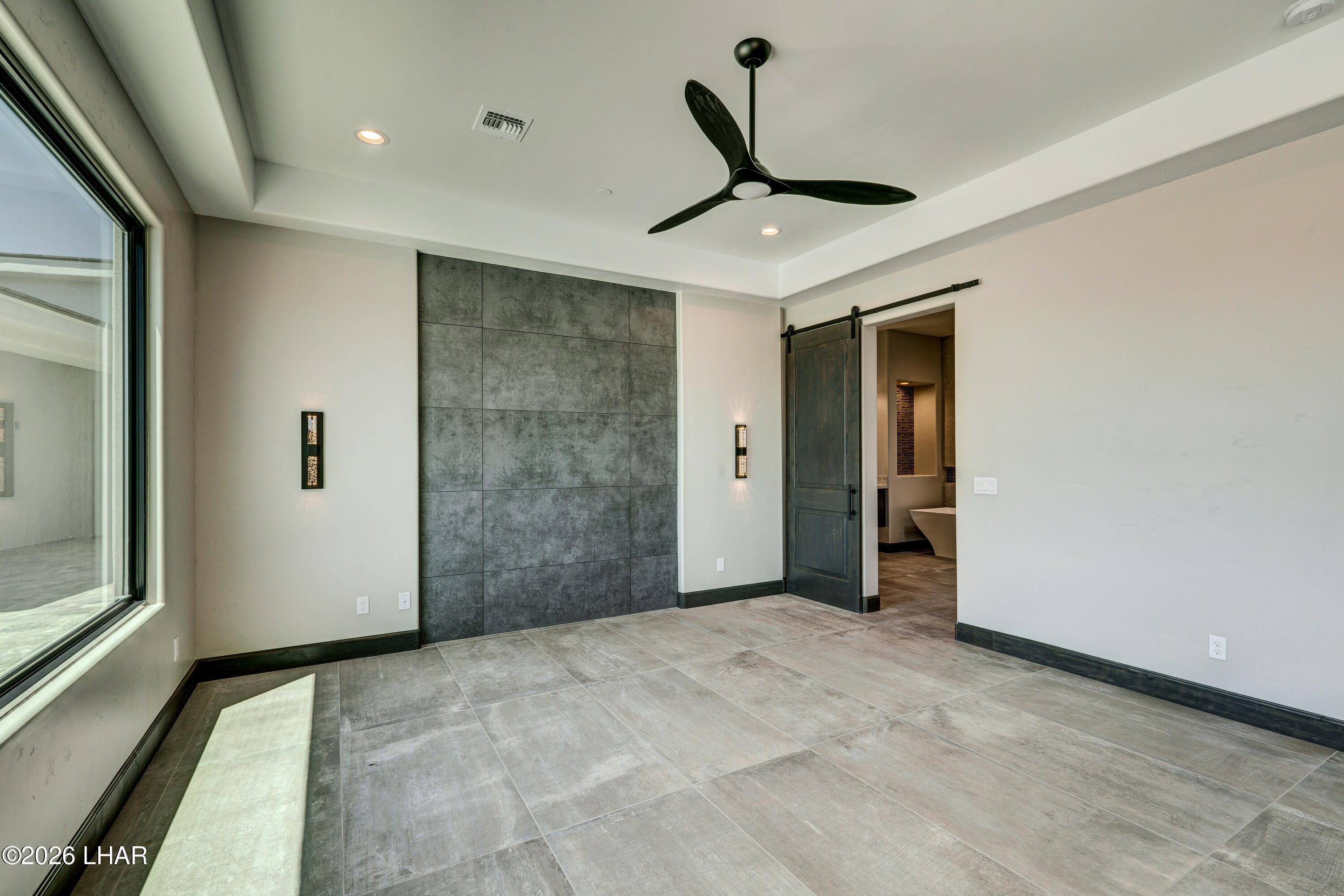 3051 Camino De La Enclave