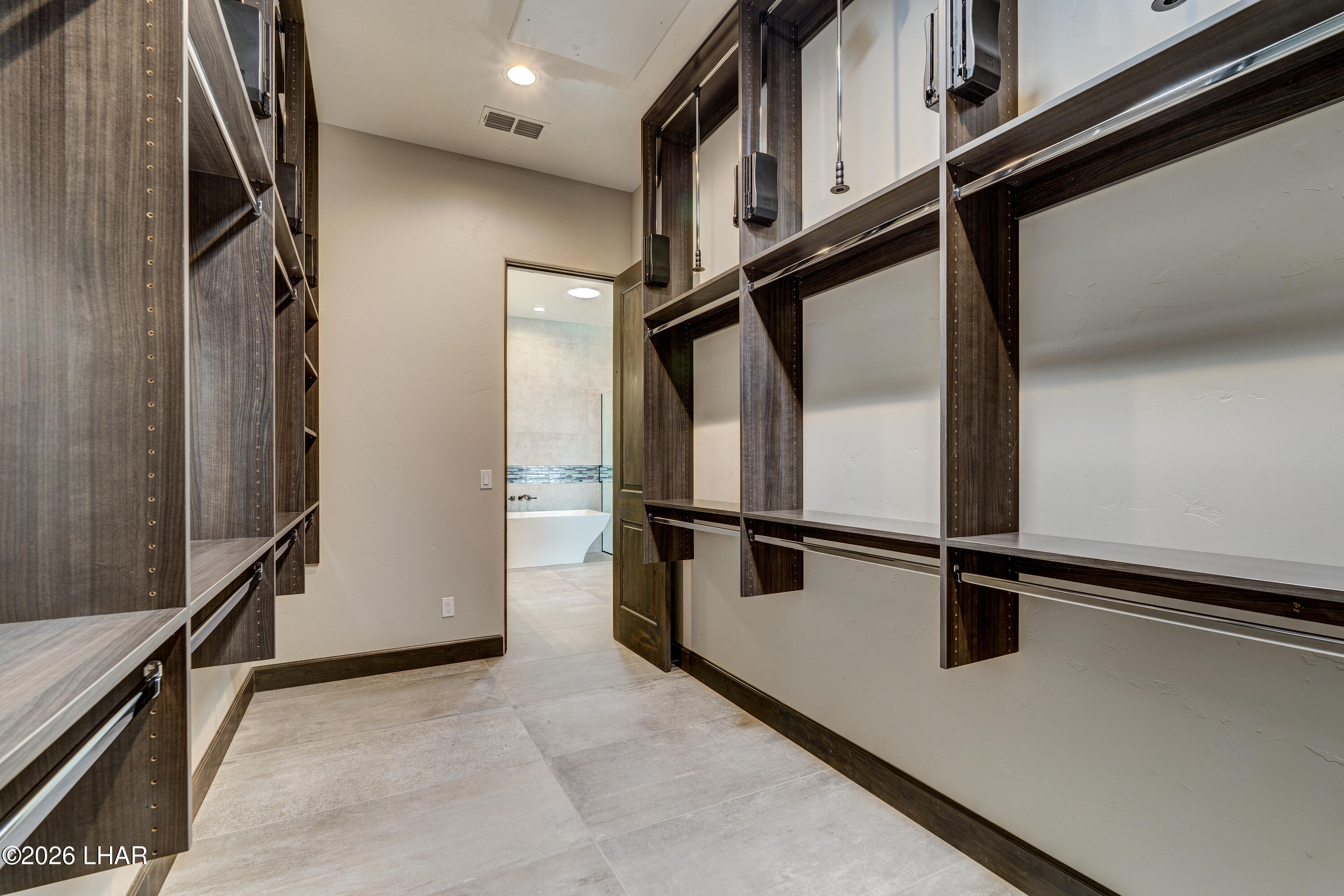 3051 Camino De La Enclave