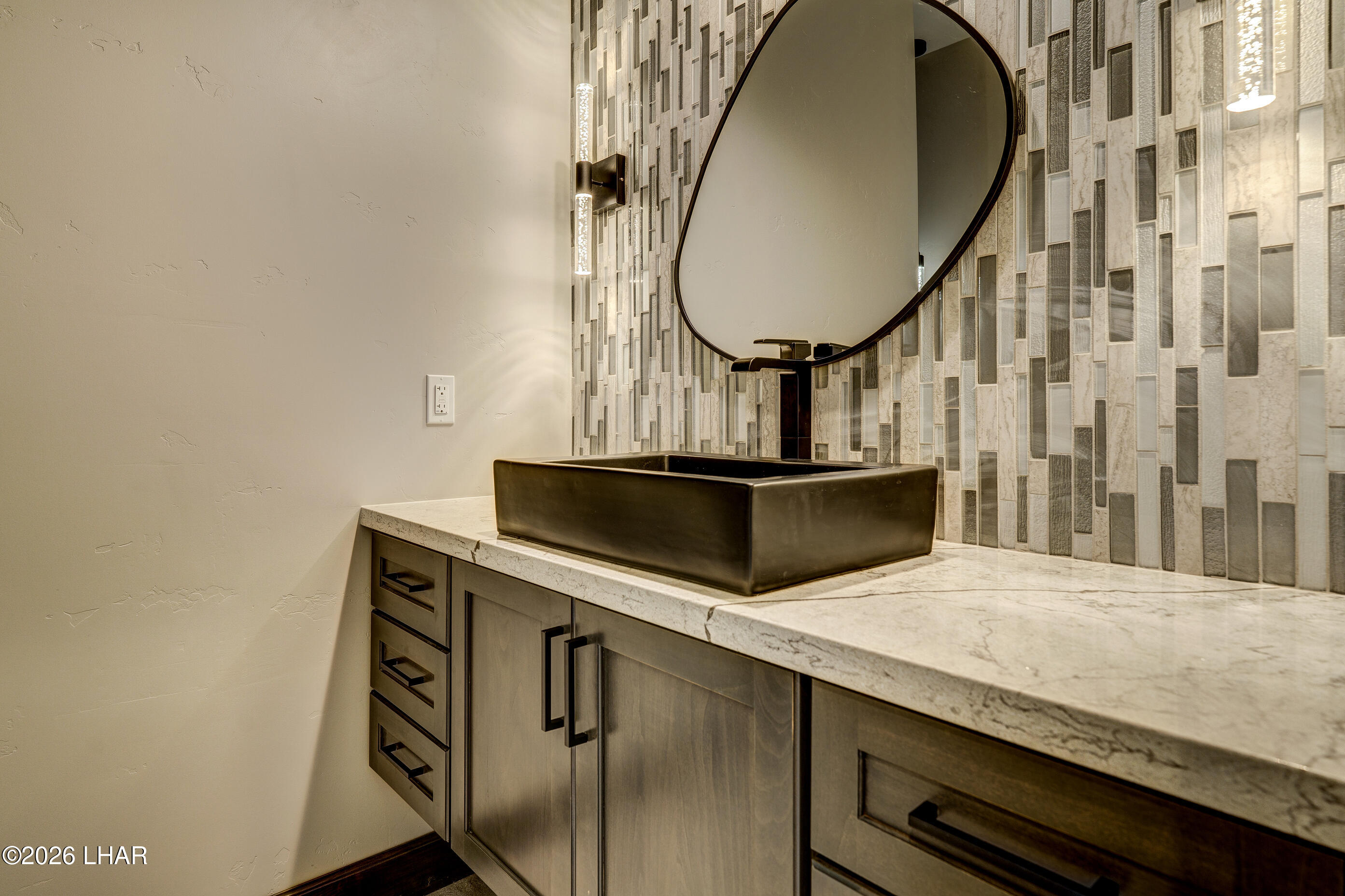 3051 Camino De La Enclave