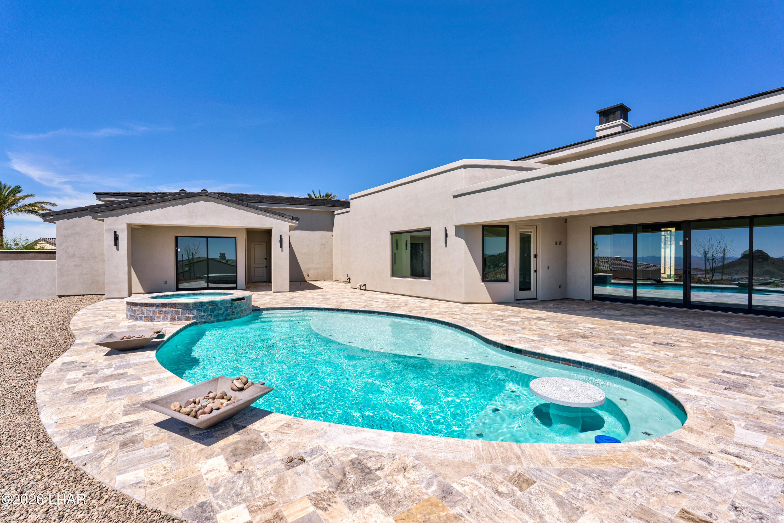 3051 Camino De La Enclave