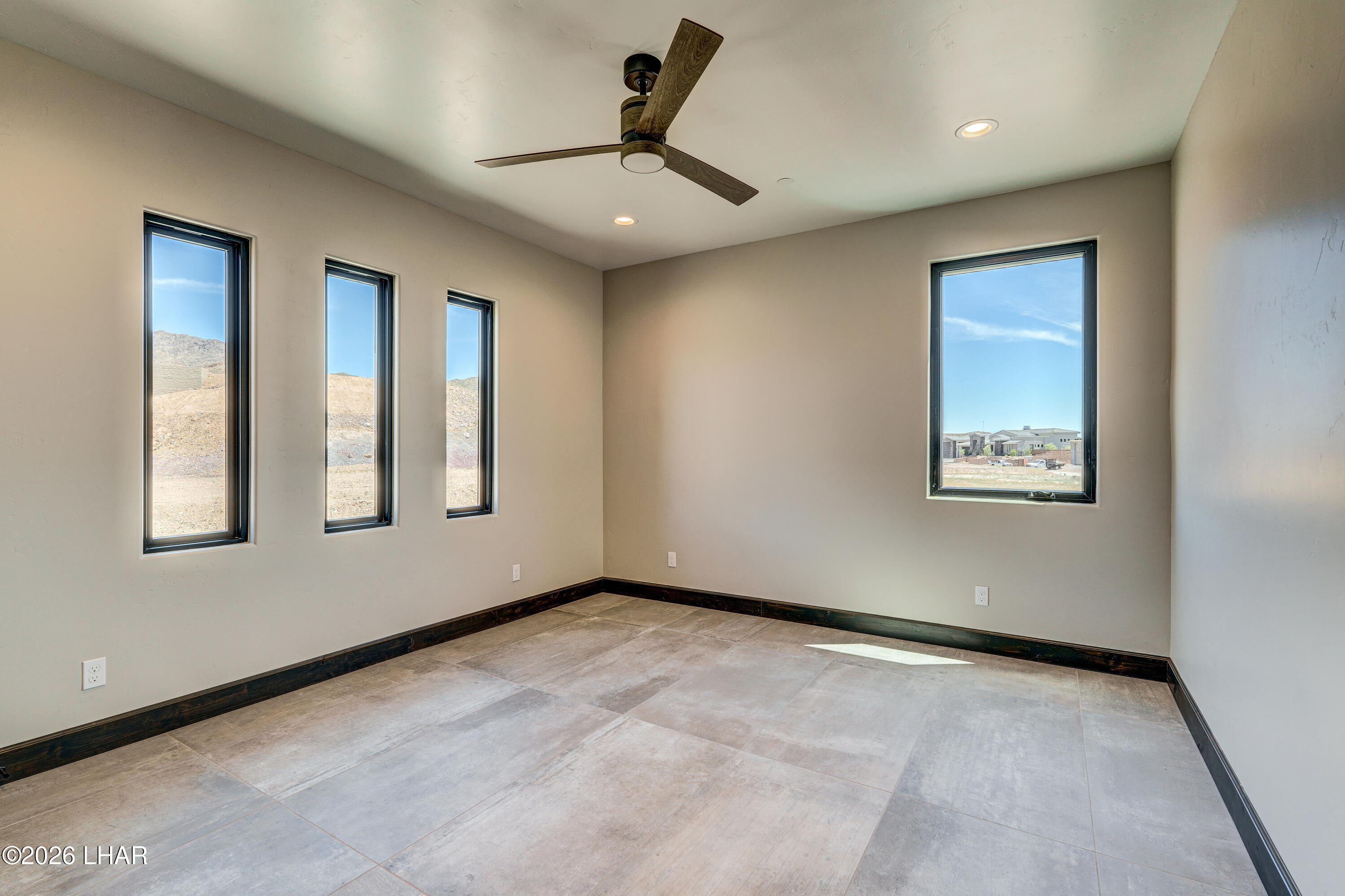 3051 Camino De La Enclave