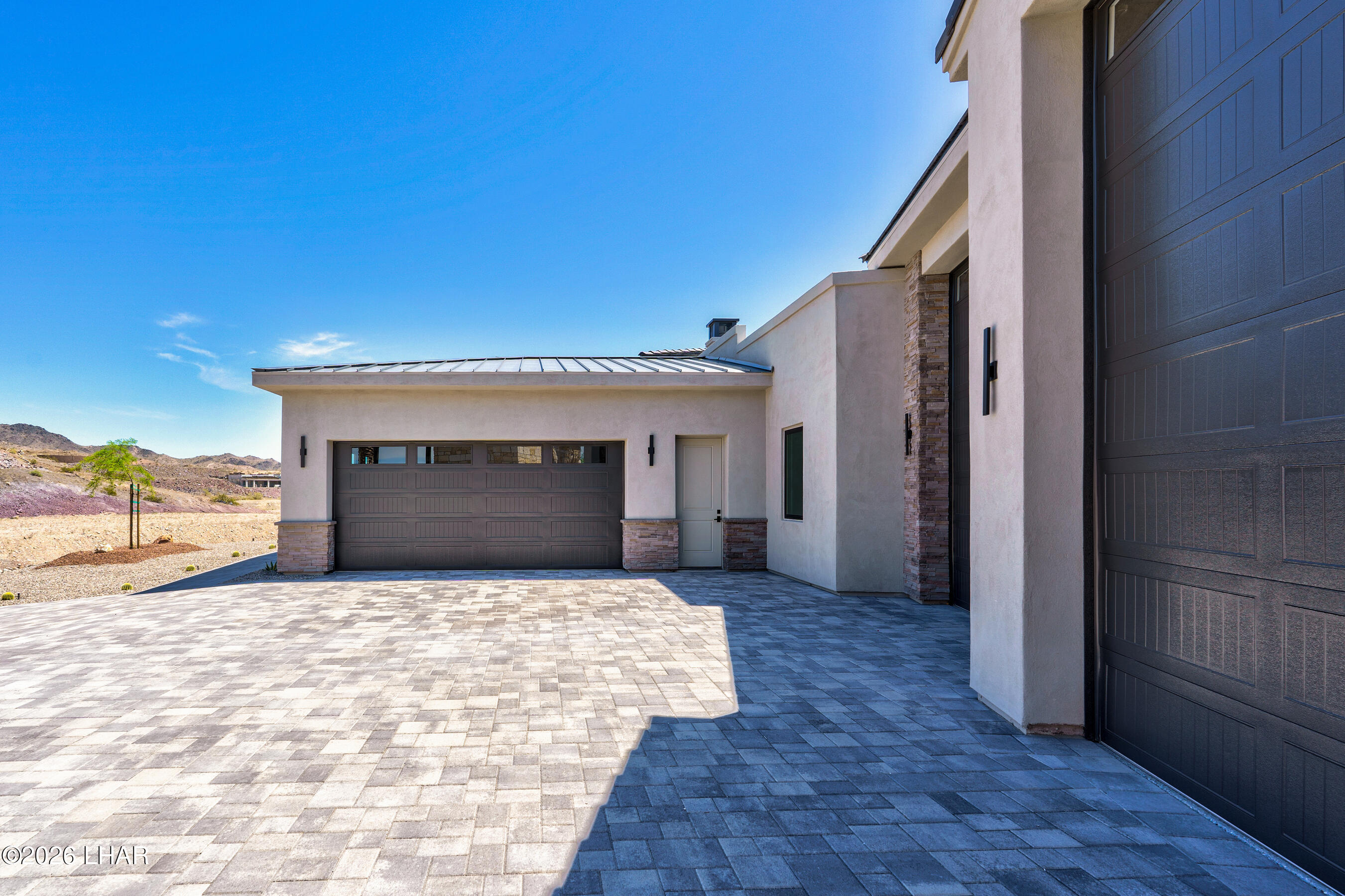 3051 Camino De La Enclave