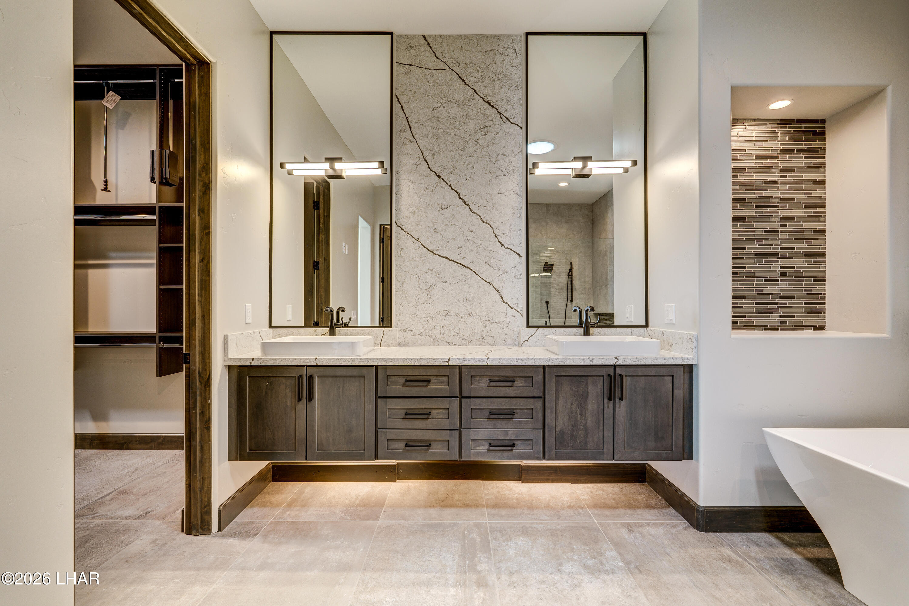 3051 Camino De La Enclave