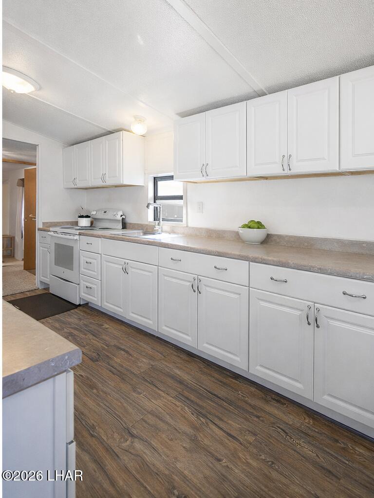 8685 E Colorado Dr